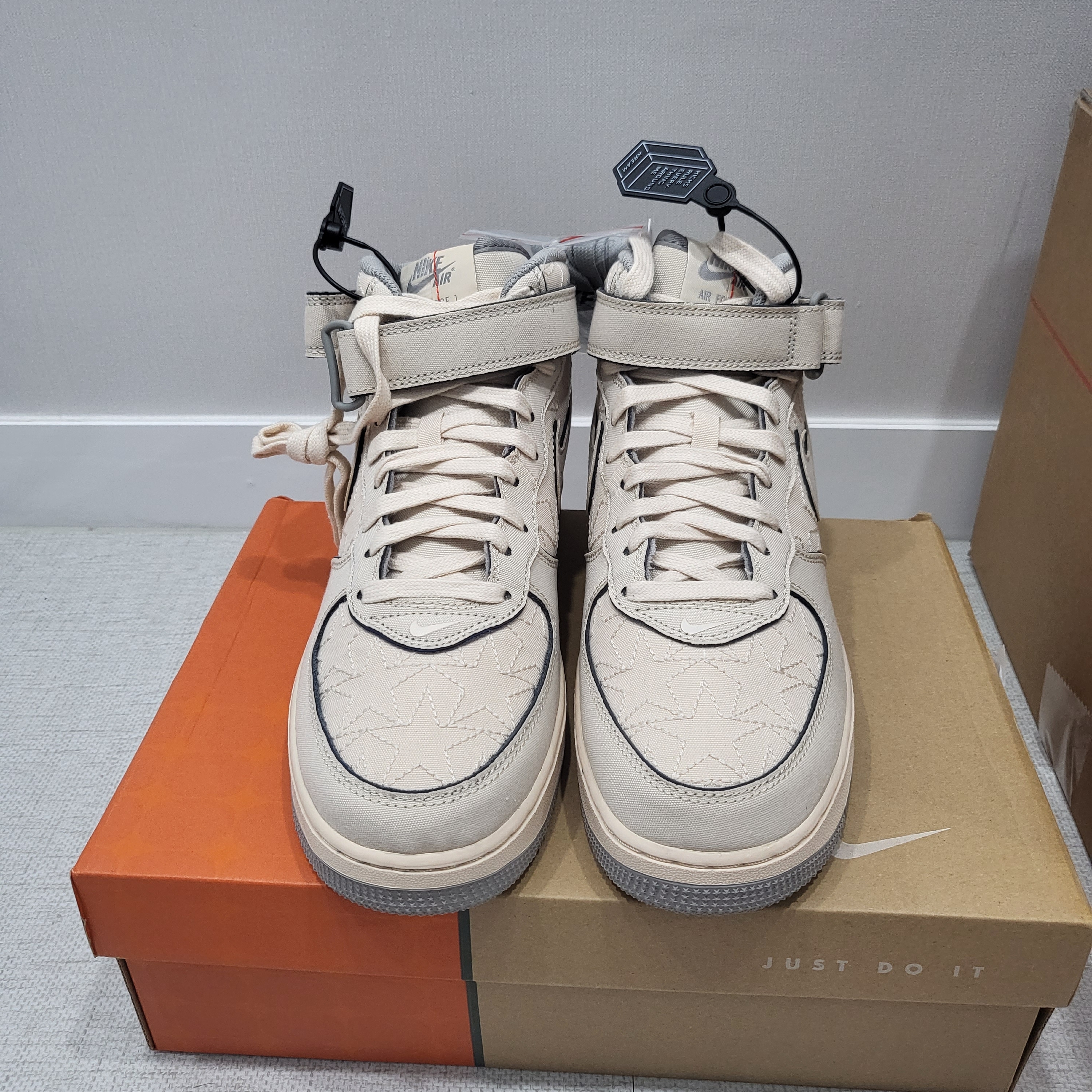 Nike Air Force 1 Mid '07 Pearl White 착용 스타일 - 1
