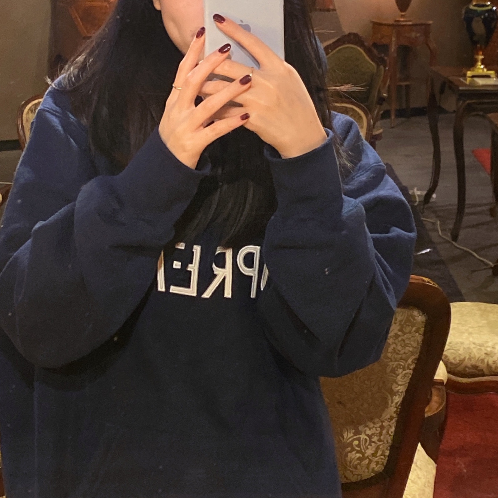 Supreme Capital Hooded Sweatshirt Navy - 22FW 착용 스타일