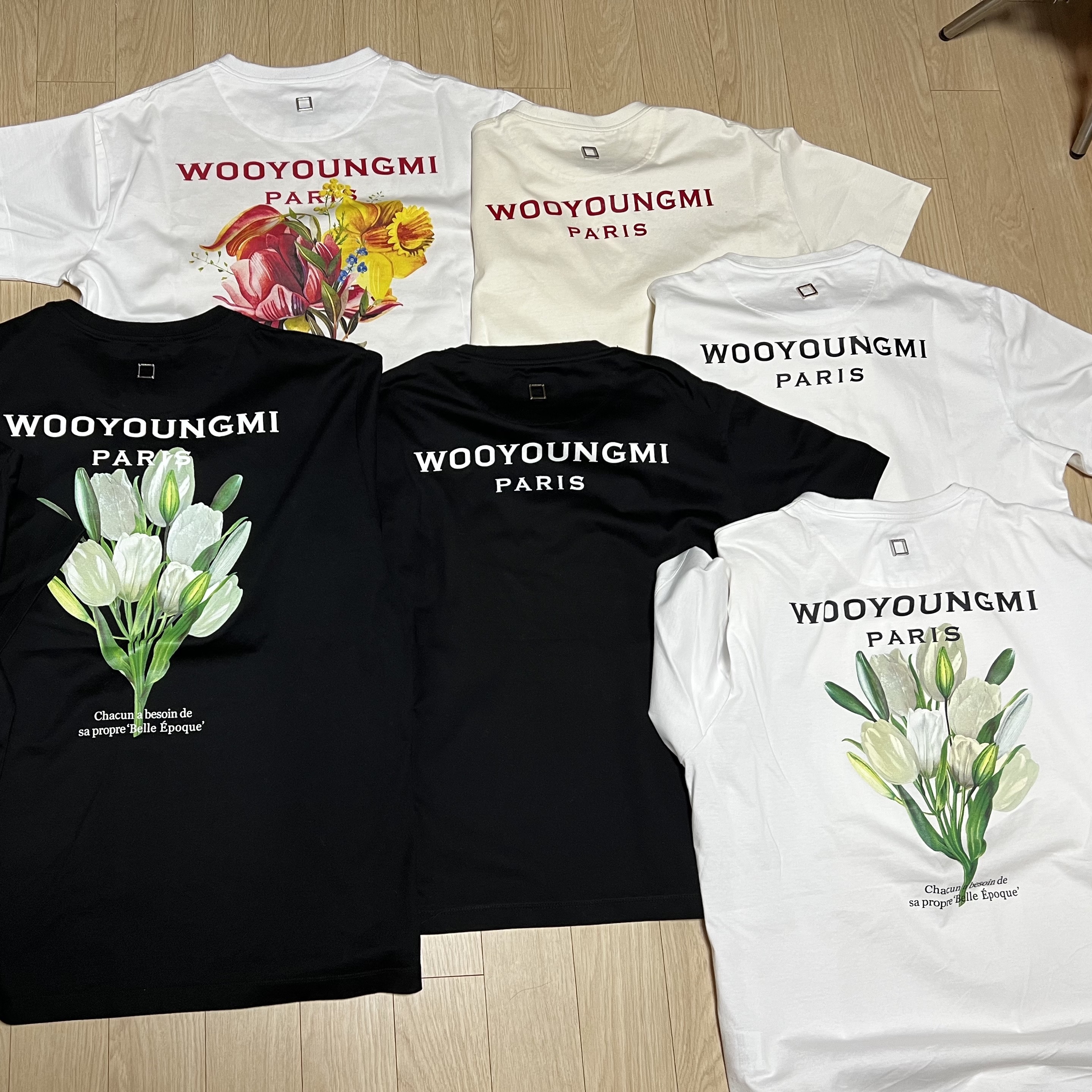 Wooyoungmi Flower Print Back Logo T-Shirt Black - 22SS, Wooyoungmi Red Back Logo T-Shirt Ivory - 22SS 착용 스타일