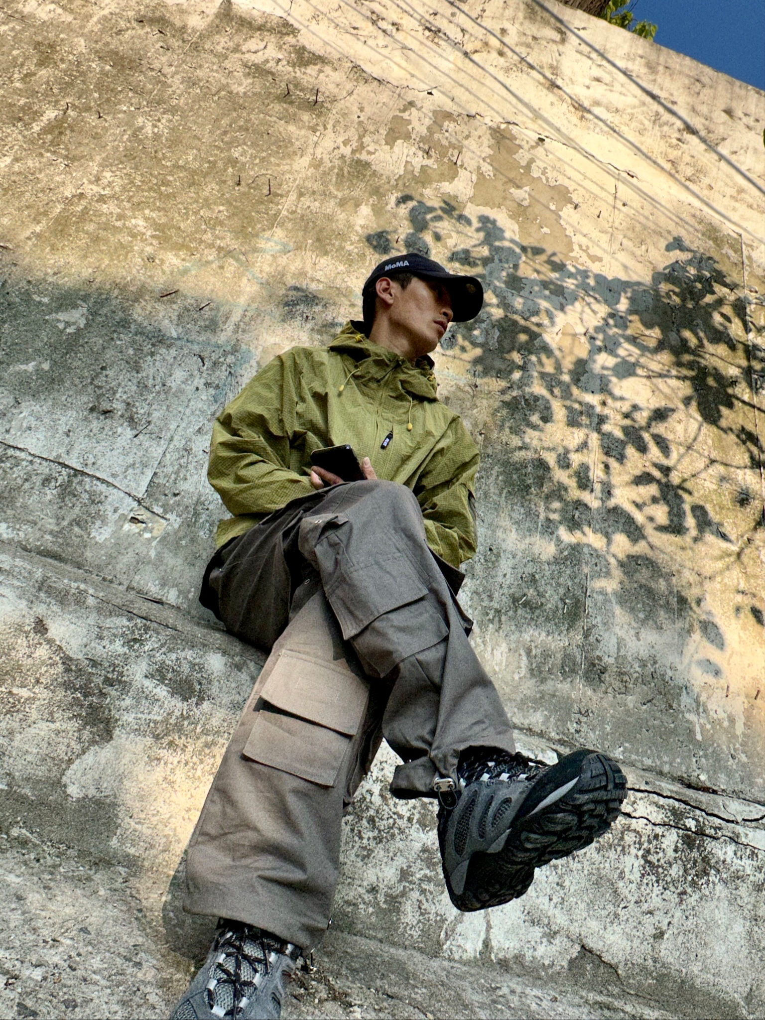 Palace Cripstop Grid Jacket Yellow - 22SS, New Era x MoMA New York Yankees Cap Navy 착용 스타일 - 1