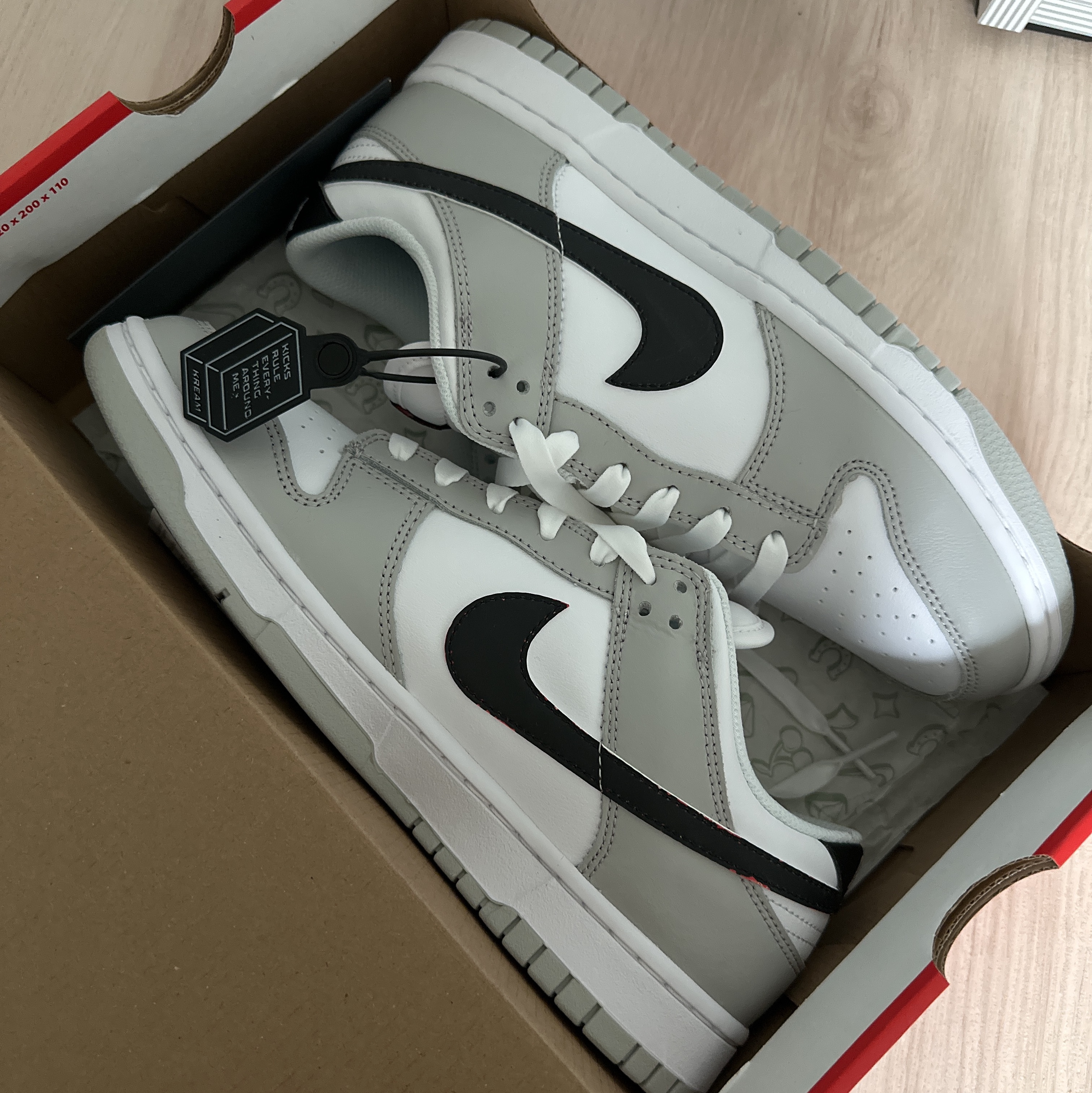 Nike Dunk Low Retro SE Jackpot Grey Fog 착용 스타일
