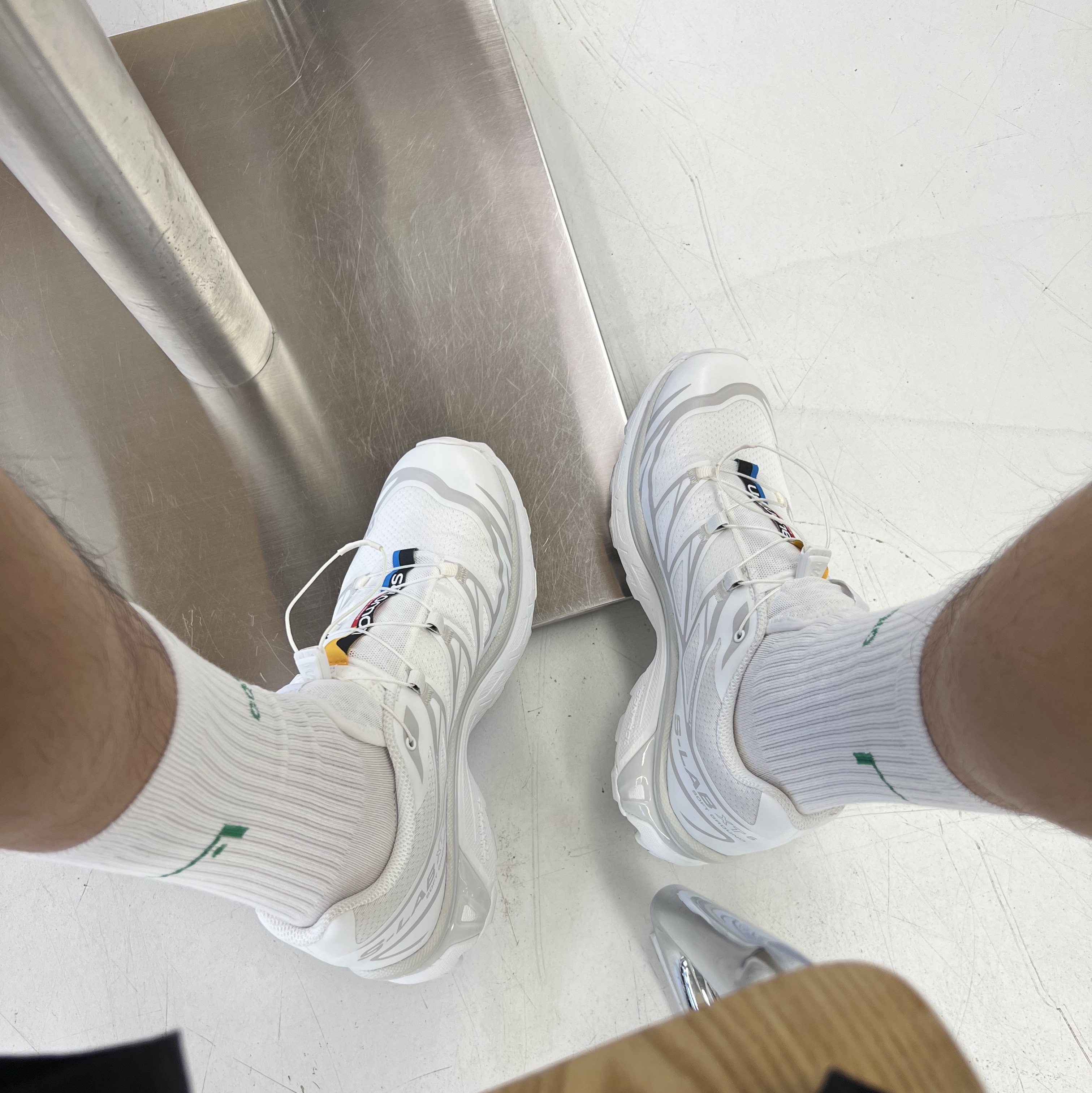 Salomon XT-6 ADV White 착용 스타일