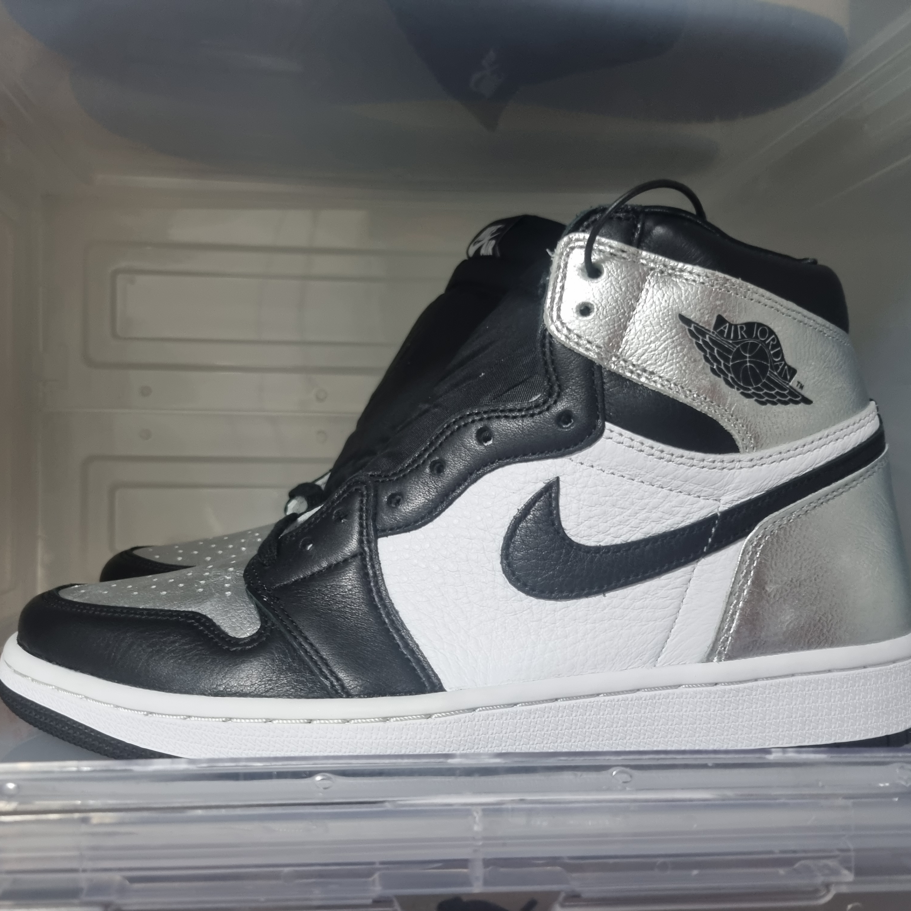 (W) Jordan 1 Retro High OG Silver Toe 착용 스타일