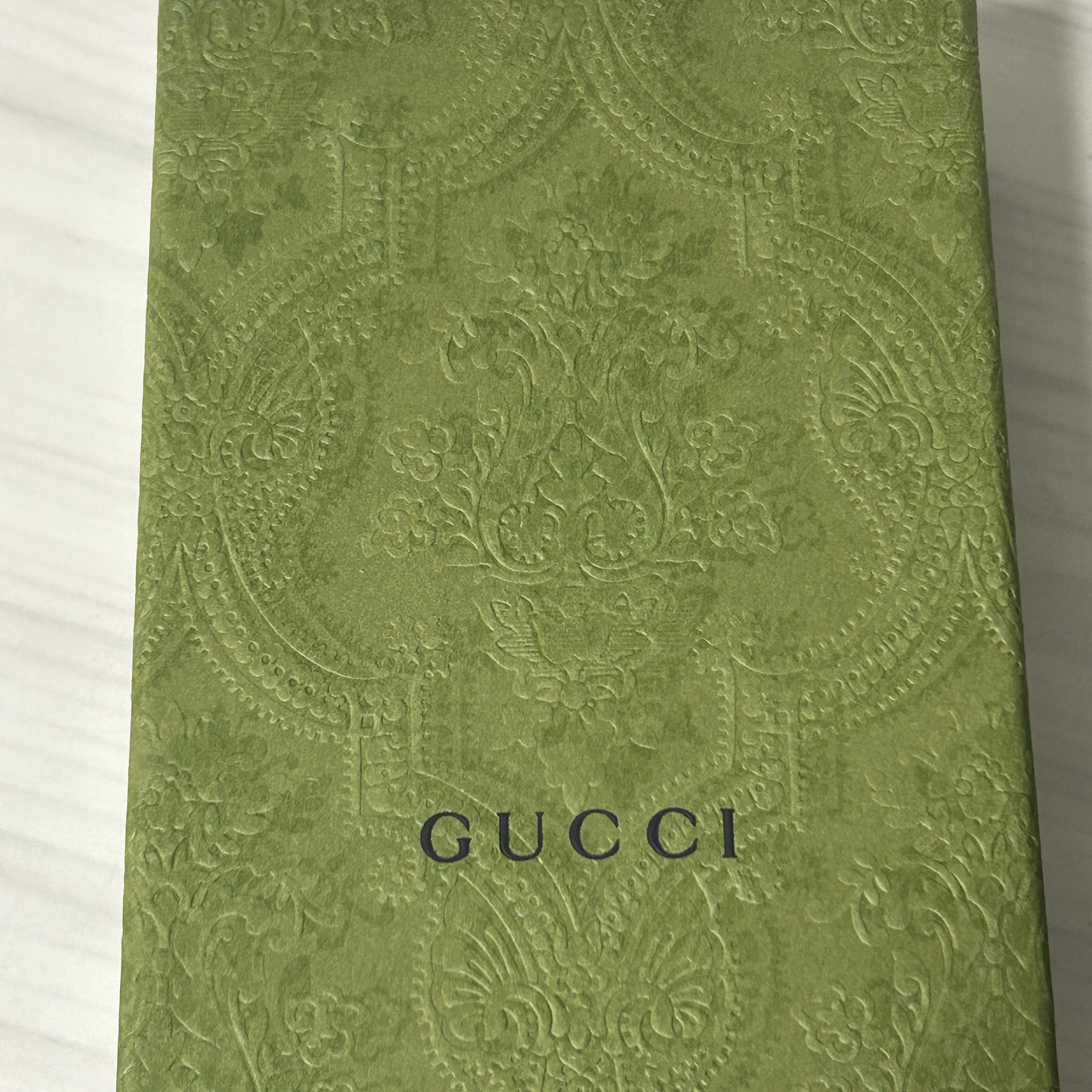 Gucci Leather Animalier Card Case Black 착용 스타일