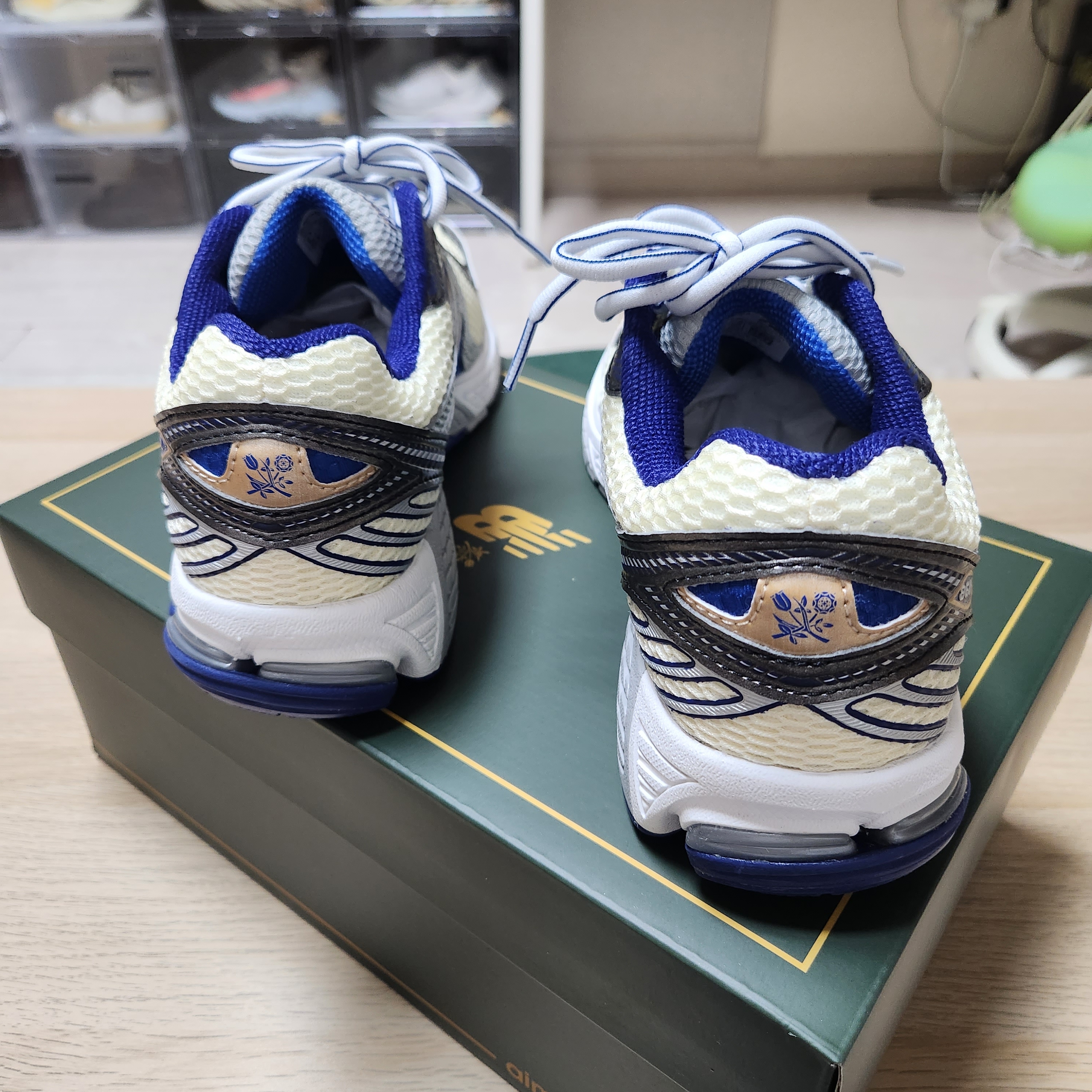 New Balance x Aime Leon Dore 860v2 Blue 착용 스타일 - 4