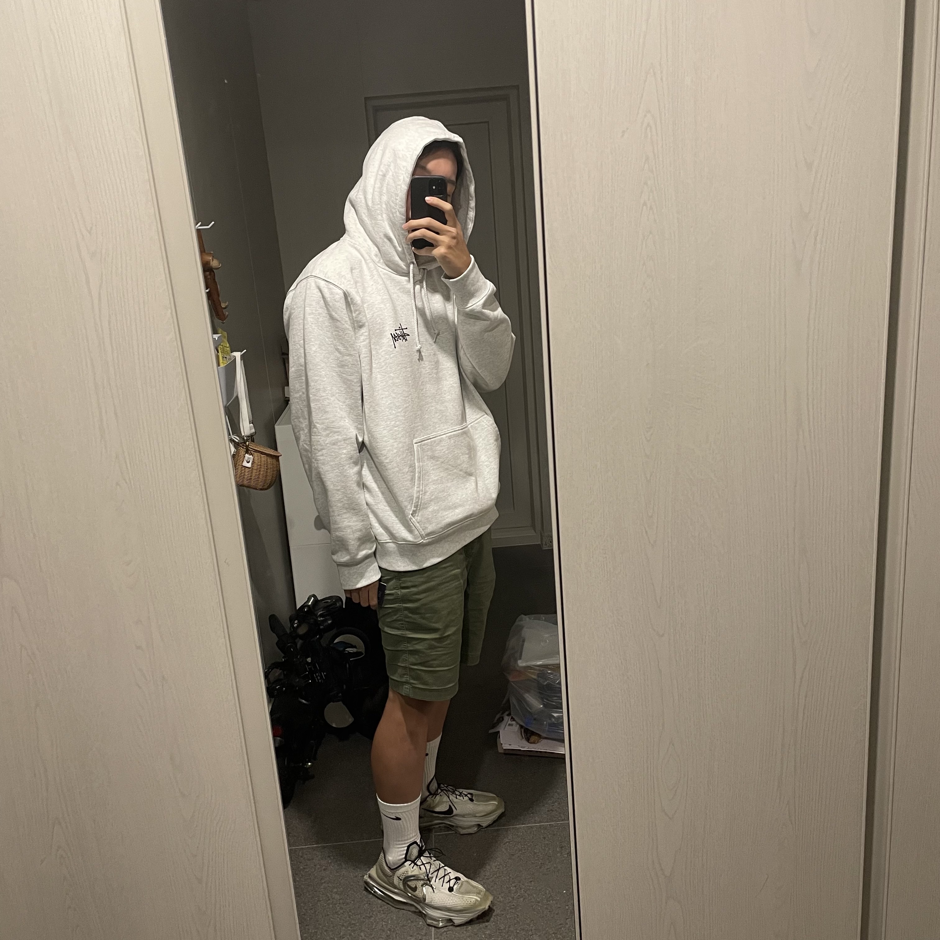 Nike x Matthew M Williams Zoom 004 Stone, Stussy Basic Stussy Hoodie Ash Heather 2023 착용 스타일