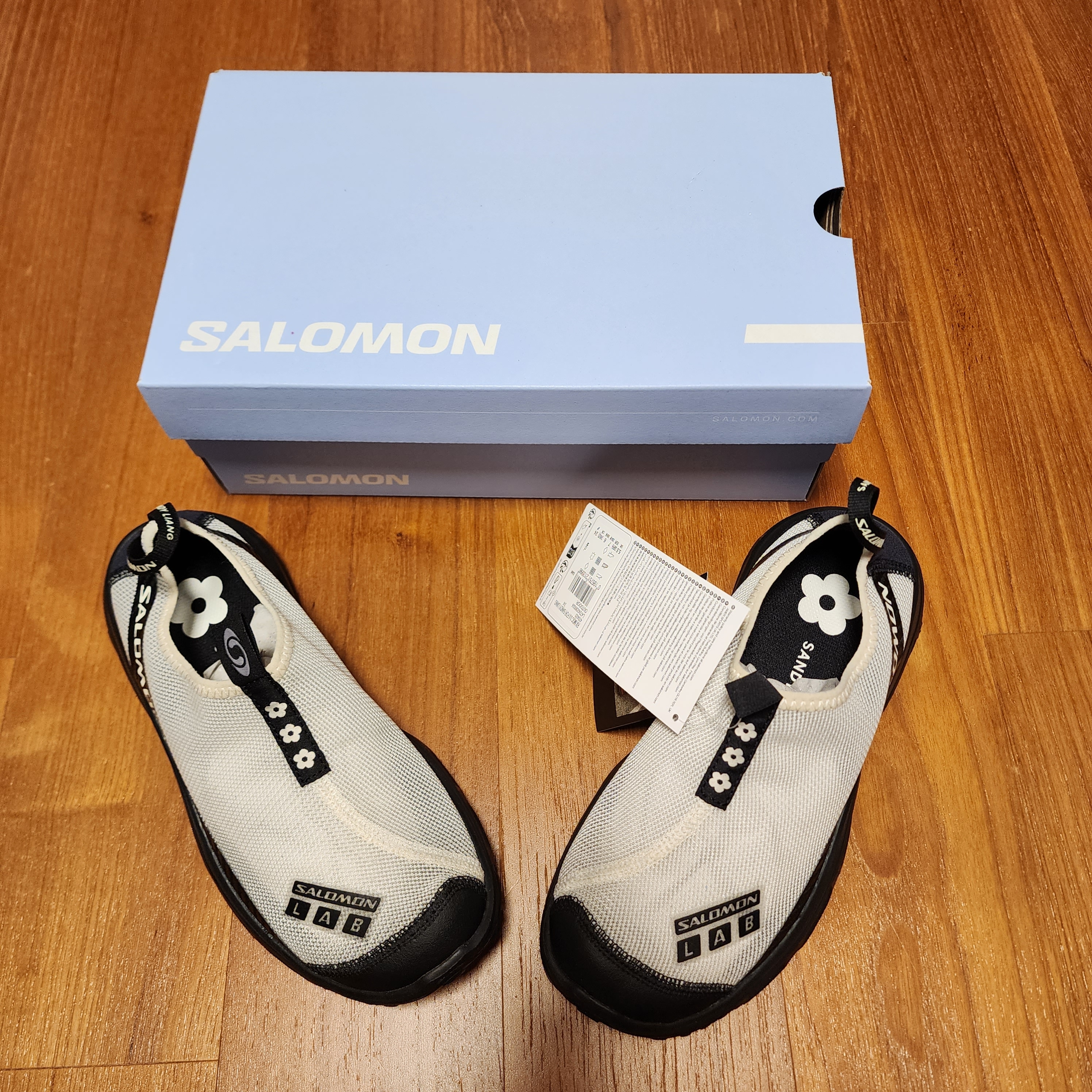 Salomon x Sandy Liang RX Moc 3.0 Black White 착용 스타일 - 2