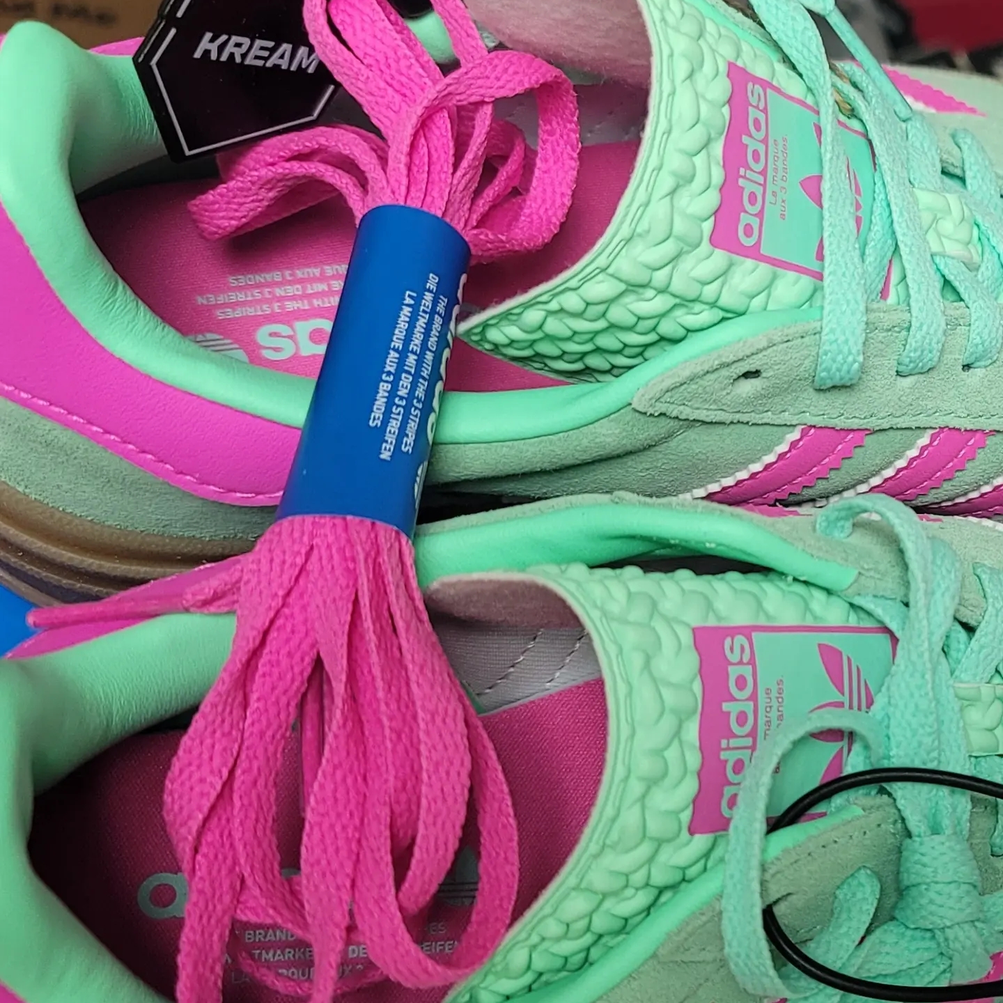 (W) Adidas Gazelle Bold Pulse Mint Pink 착용 스타일