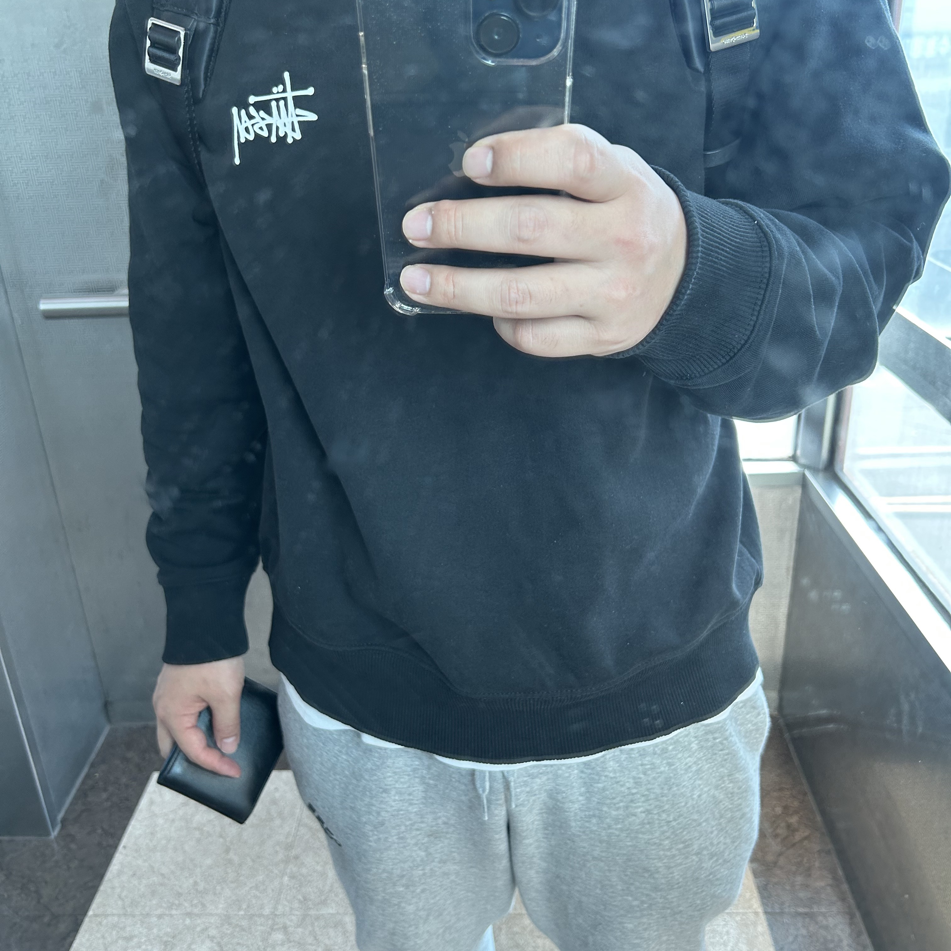 Stussy Basic Stussy Crew Black 2022 착용 스타일