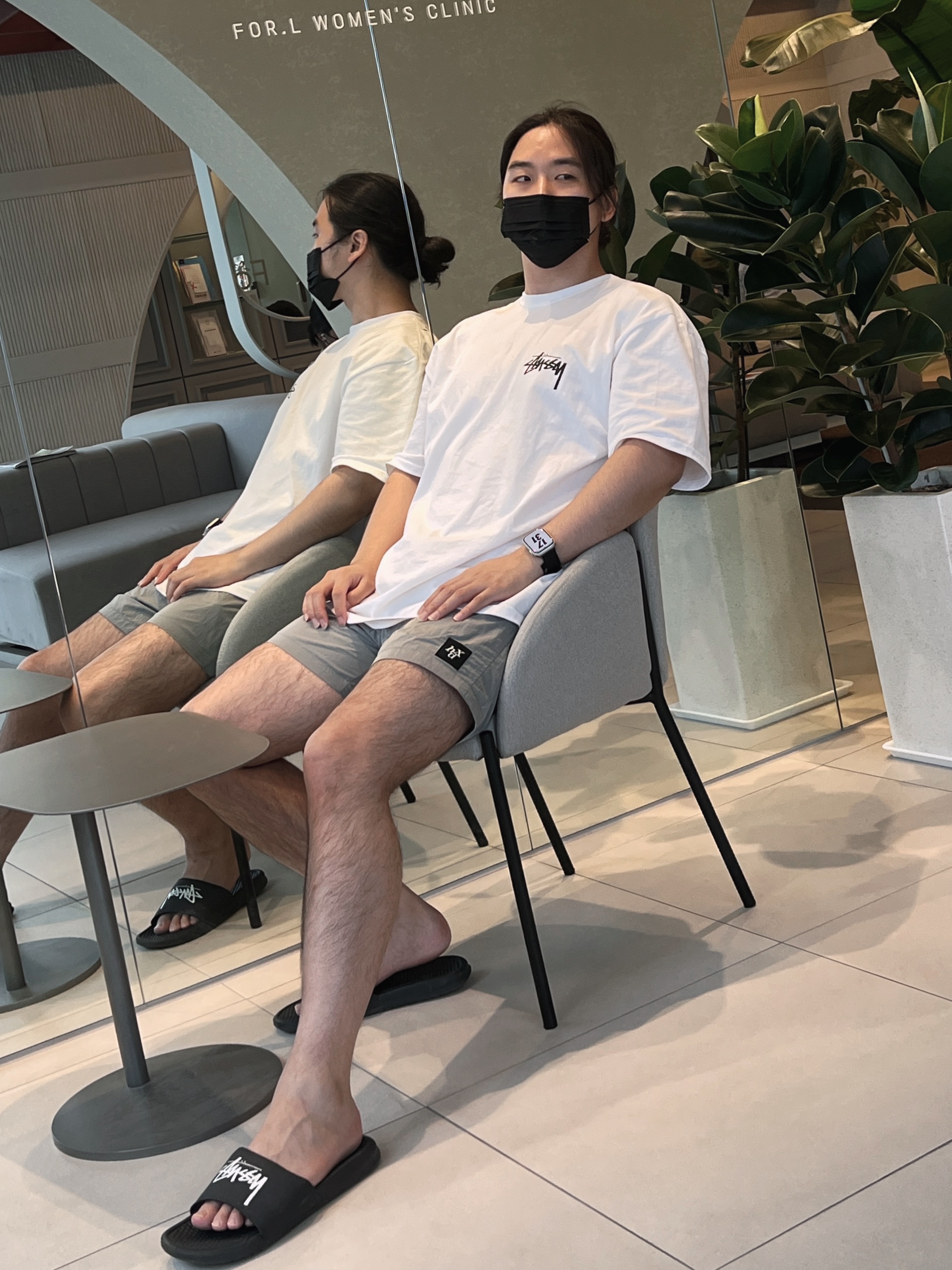 Stussy Shattered T-Shirt White, Nike x Stussy Benassi Slide Off Noir 착용 스타일 - 3