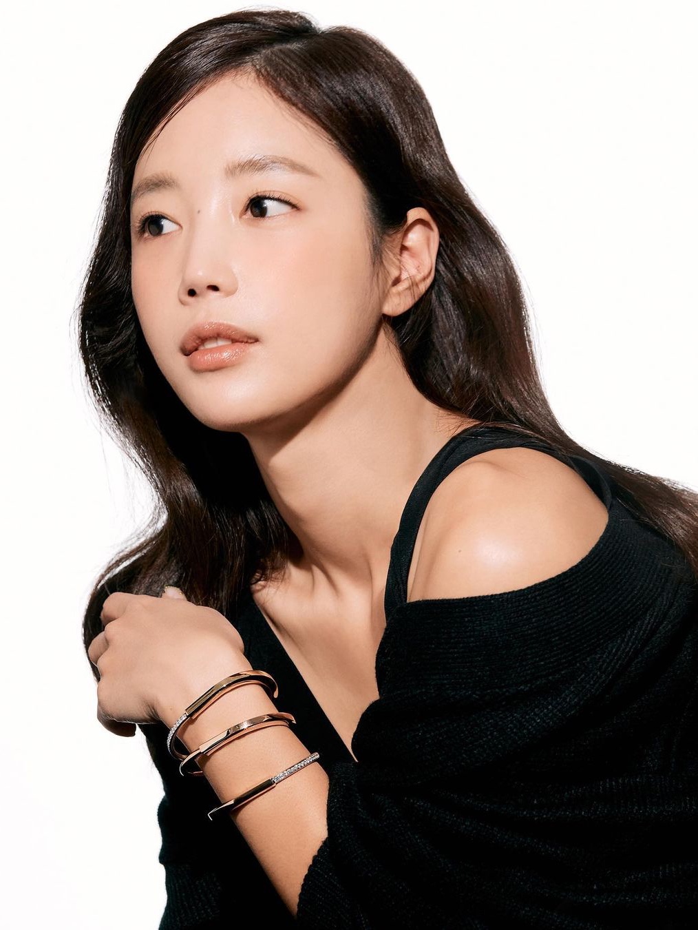 Tiffany & Co. Tiffany Lock Bangle Bracelet White Gold 착용 스타일