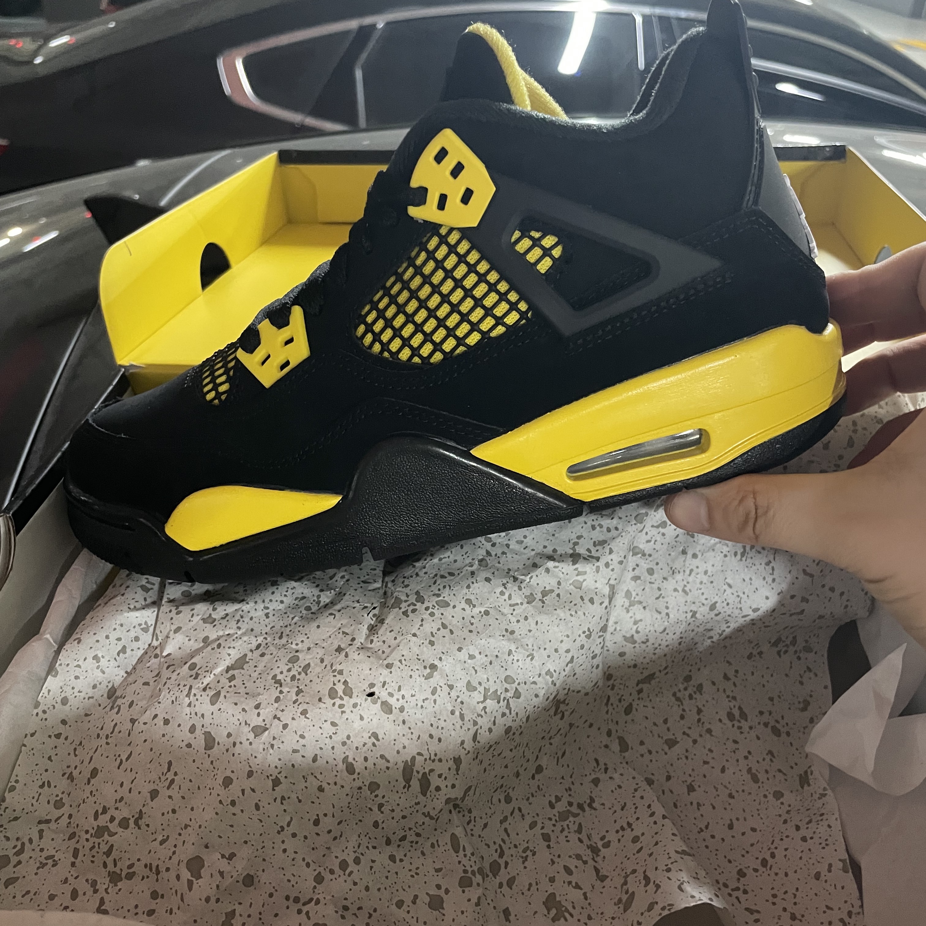 (GS) Jordan 4 Retro Thunder 2023 착용 스타일