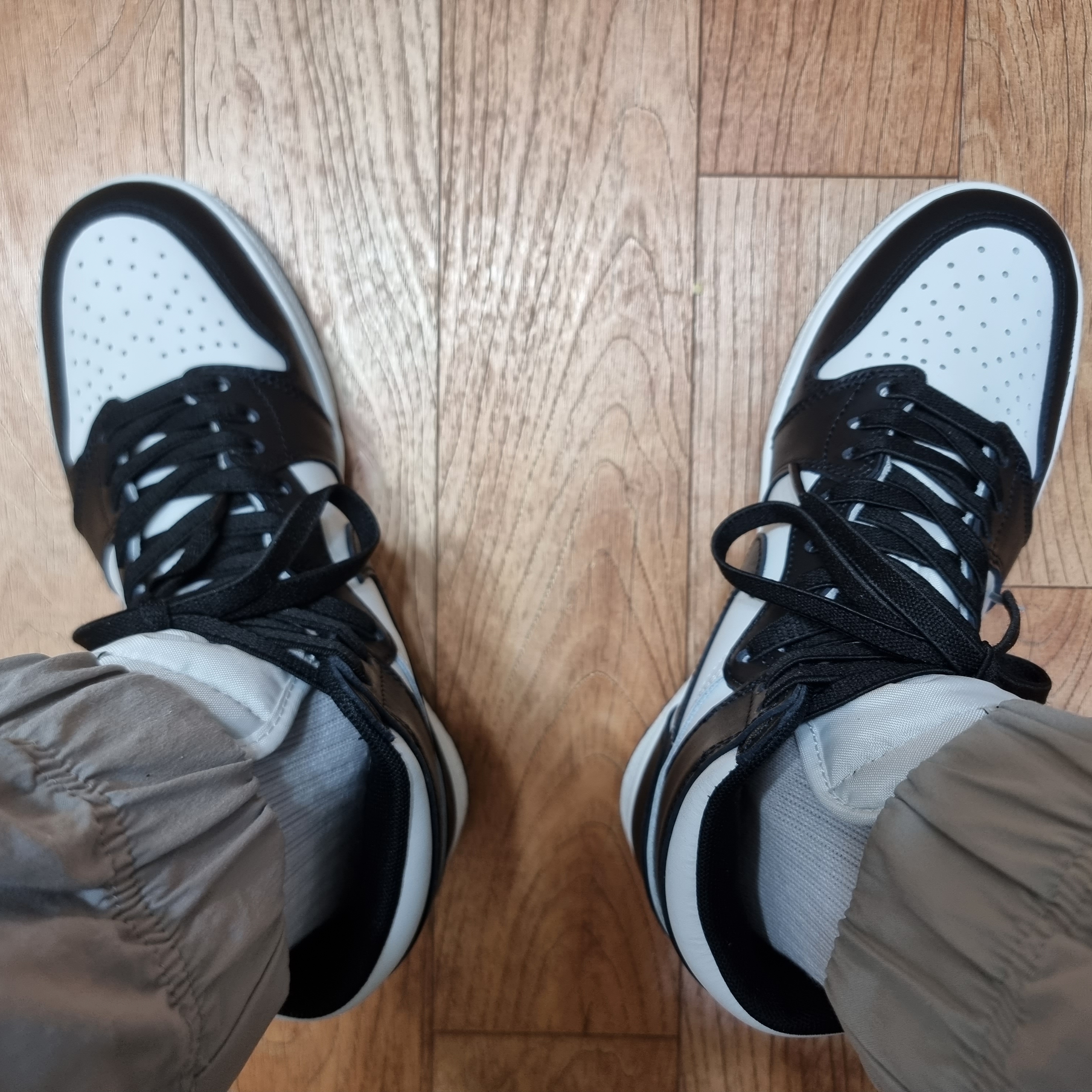 Jordan 1 High 85 Black White 착용 스타일