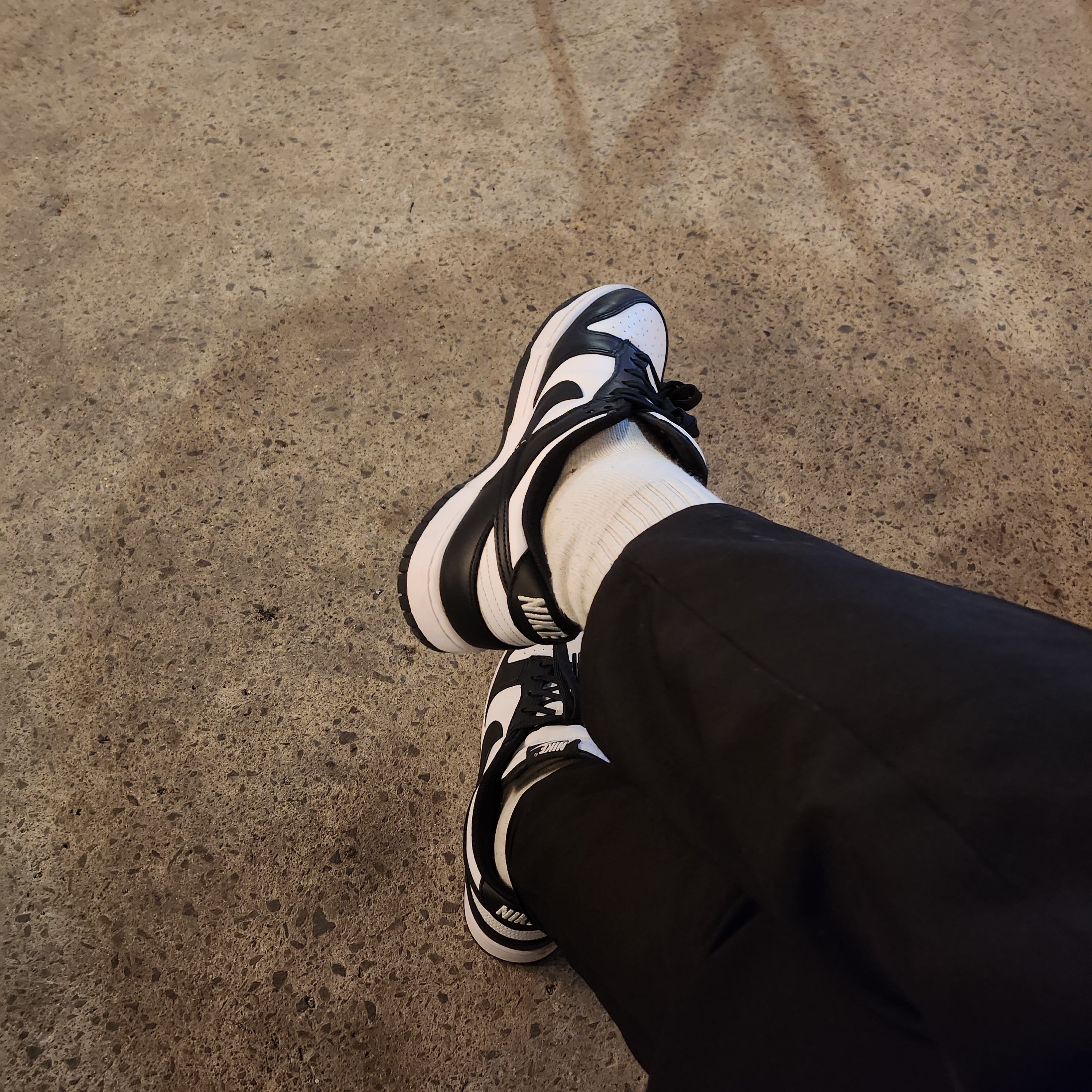 Nike Dunk Low Retro Black 착용 스타일