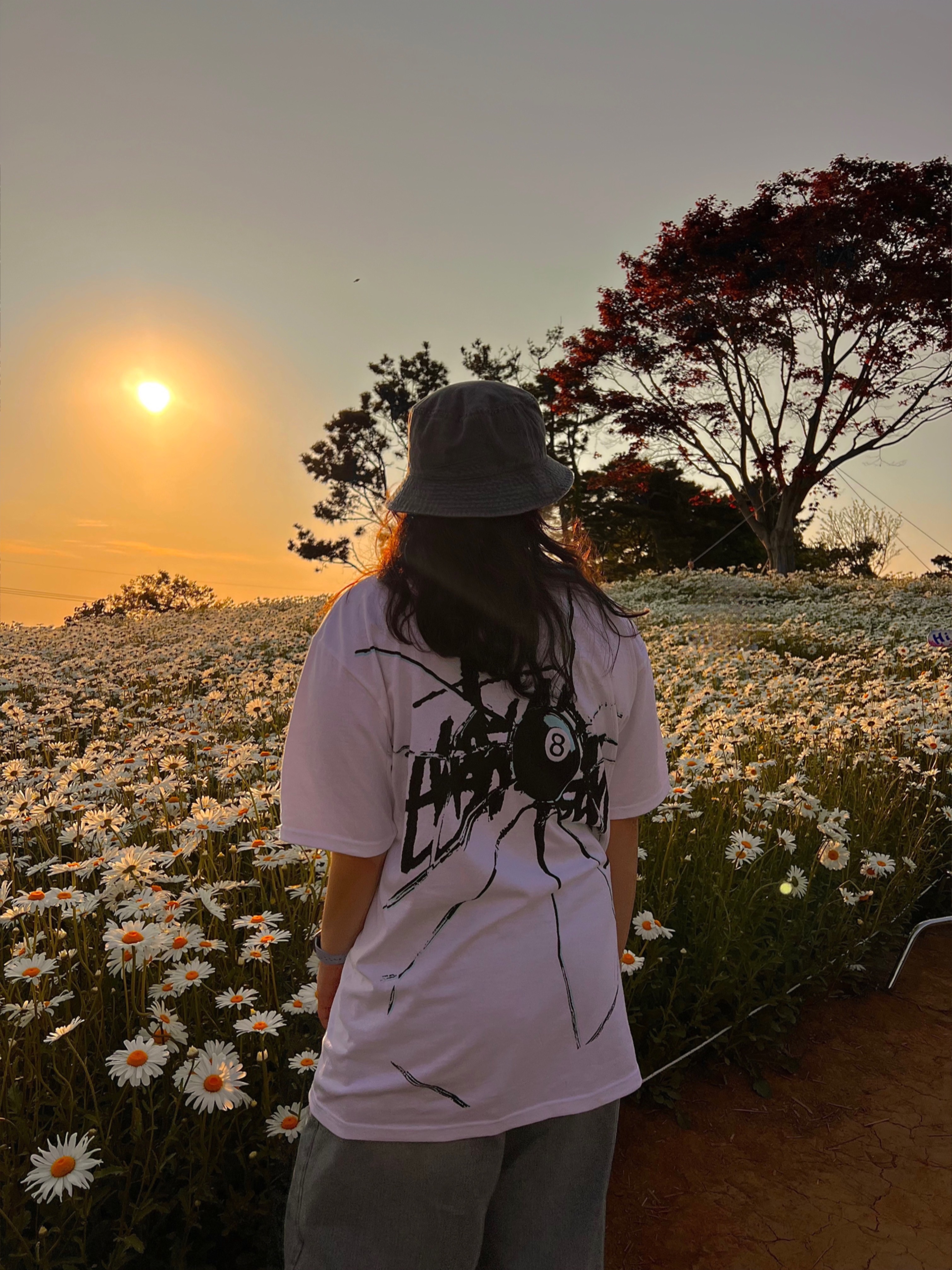Stussy Shattered T-Shirt White, Stussy Washed Stock Bucket Hat Laguna Blue 착용 스타일