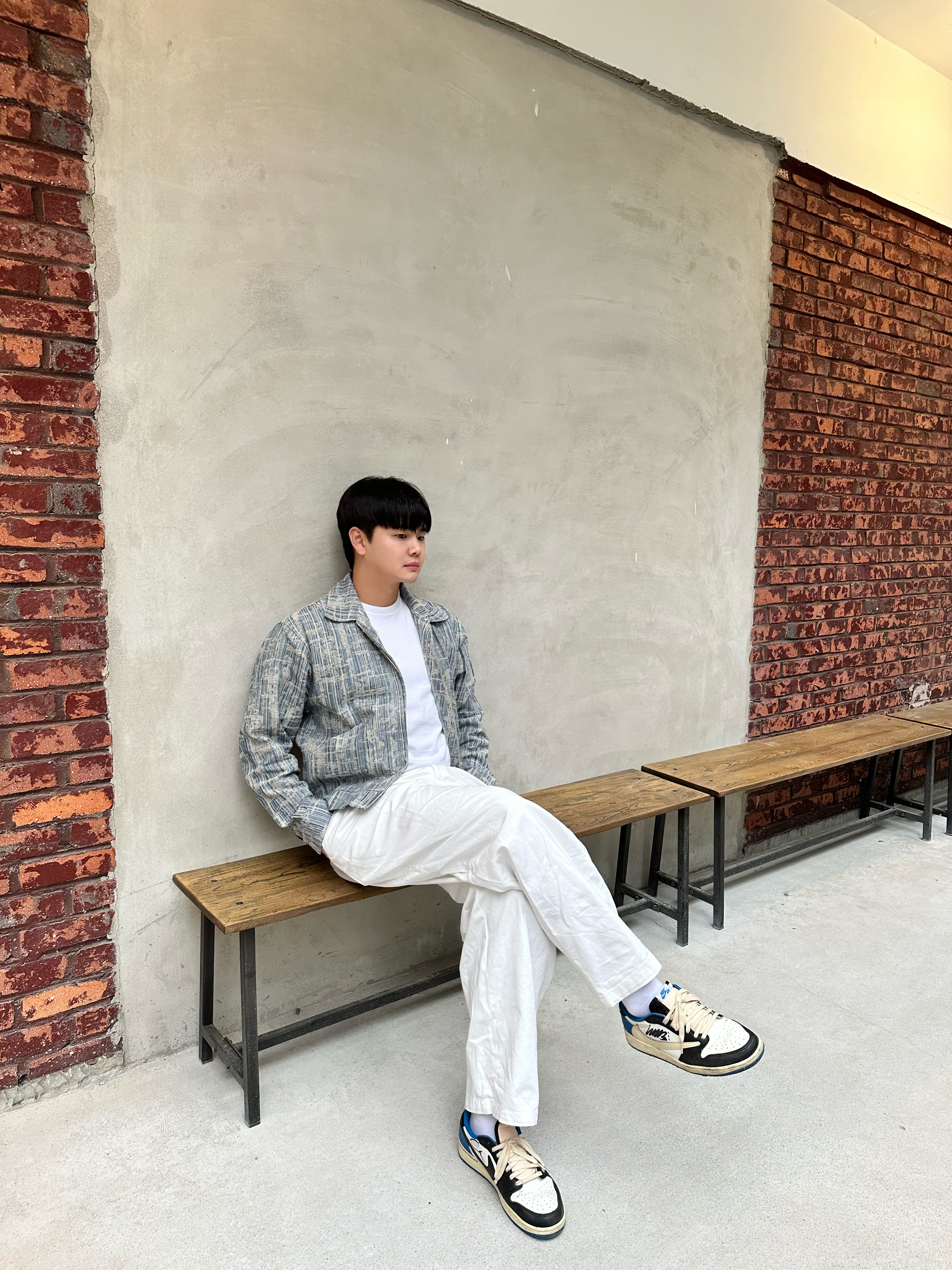 조던 1 x 트래비스 스캇 x 프라그먼트 레트로 로우 OG SP 밀리터리 블루, 티파니 앤 코 1837 링 네로우 실버 착용 스타일 - 2