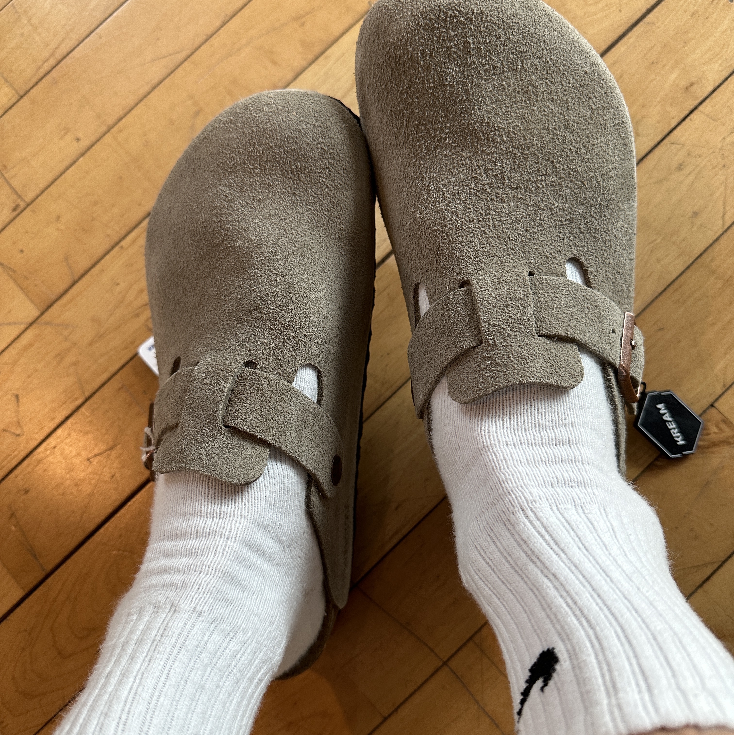 Birkenstock Boston Soft Footbed Taupe - Regular, Apple Watch SE 40mm GPS Midnight Aluminum Case with Sport Band Midnight (Korean Ver.) 착용 스타일 - 3