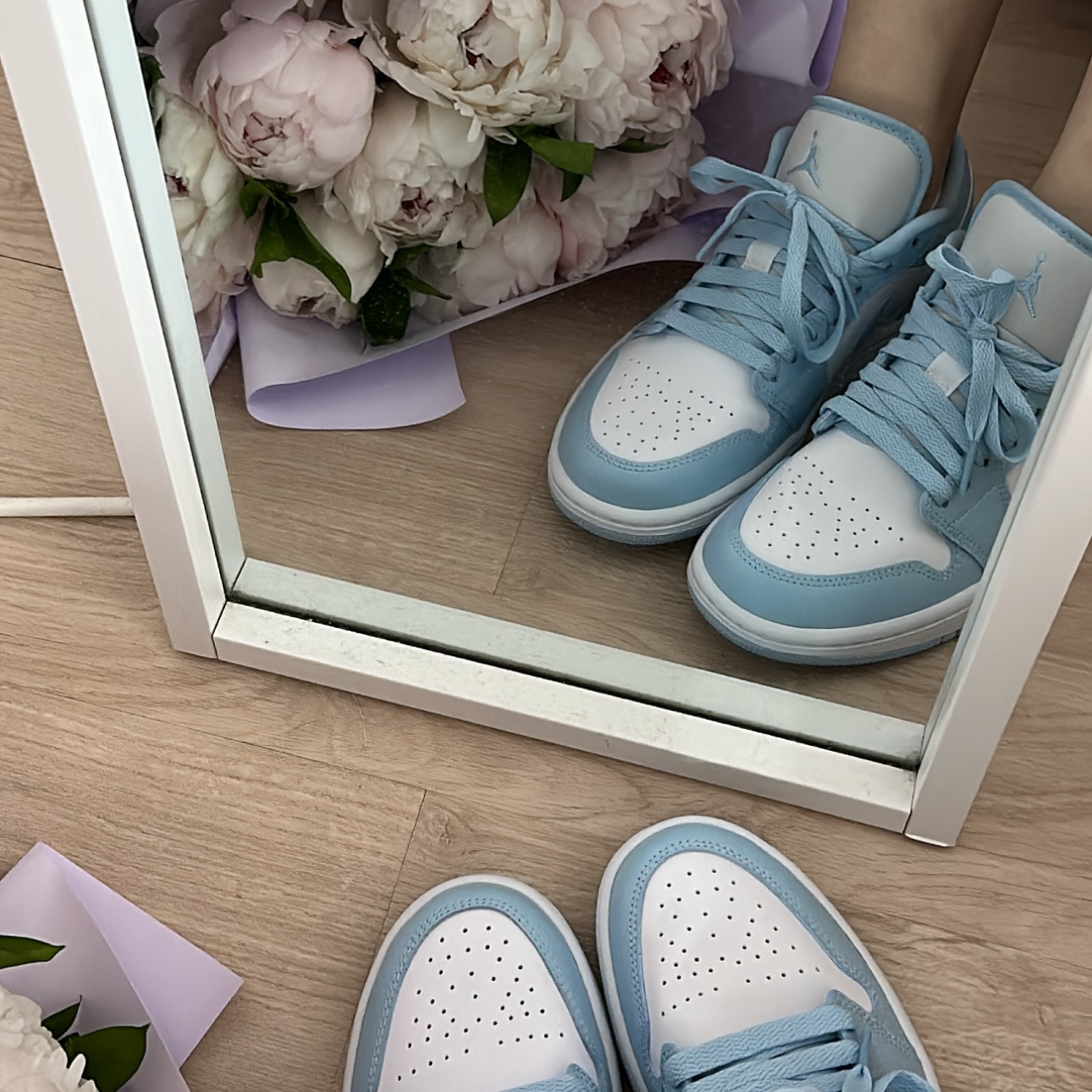 (W) Jordan 1 Low White Ice Blue 착용 스타일