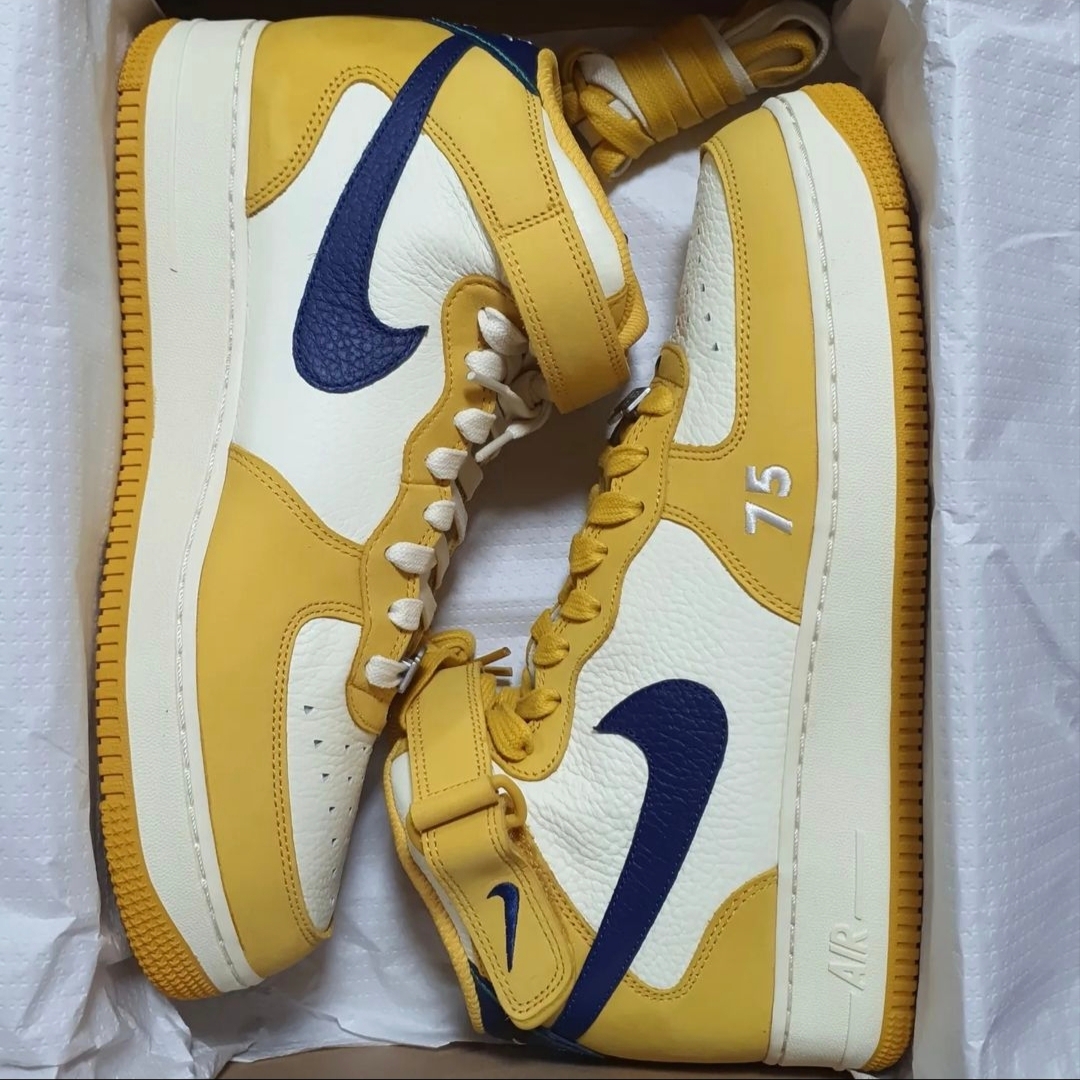 Nike Air Force 1 Mid Paris 착용 스타일
