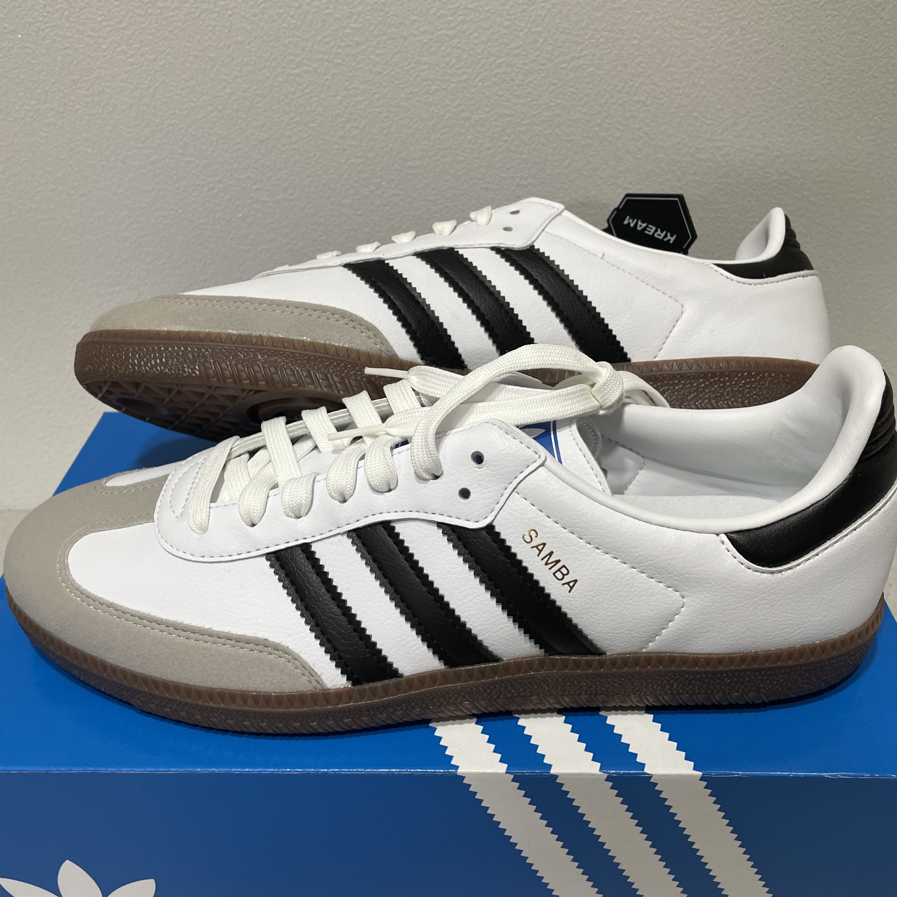Adidas Samba Vegan White Black 착용 스타일
