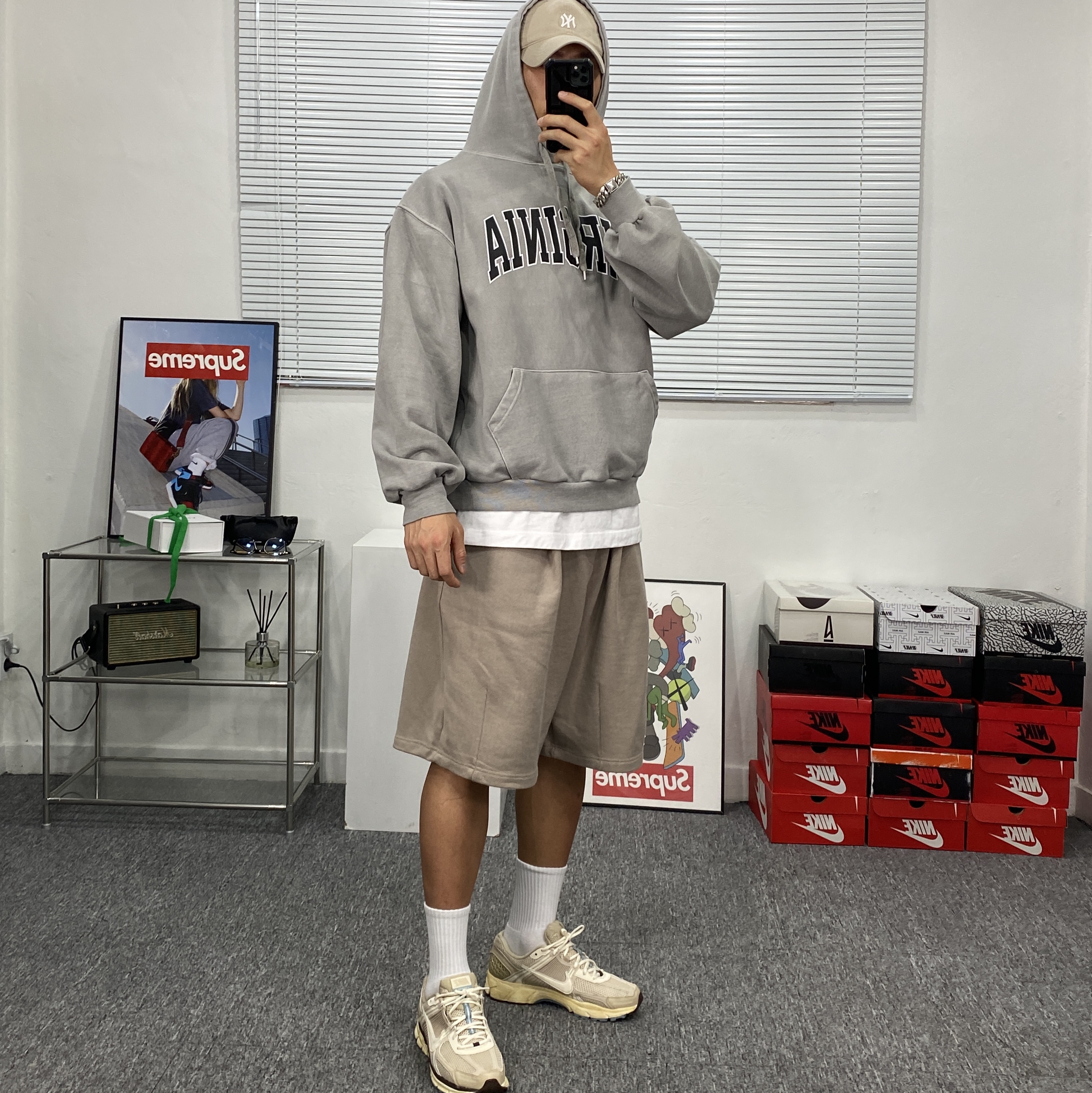 (W) 나이키 줌 보메로 5 오트밀 착용 스타일 - 3