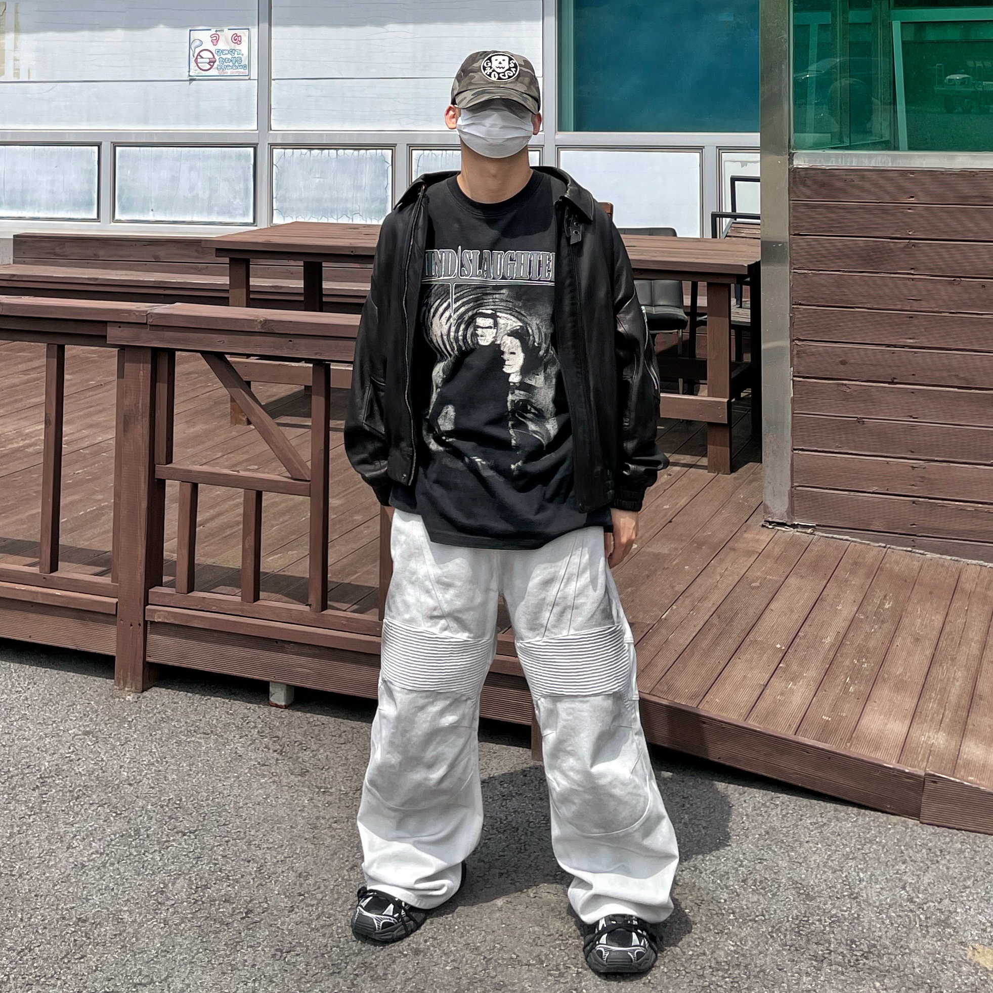 프로젝트 G/R 마인드 슬로터 빈티지 워시드 티셔츠 블랙, 발렌시아가 3XL 스니커즈 블랙 화이트 착용 스타일 - 2