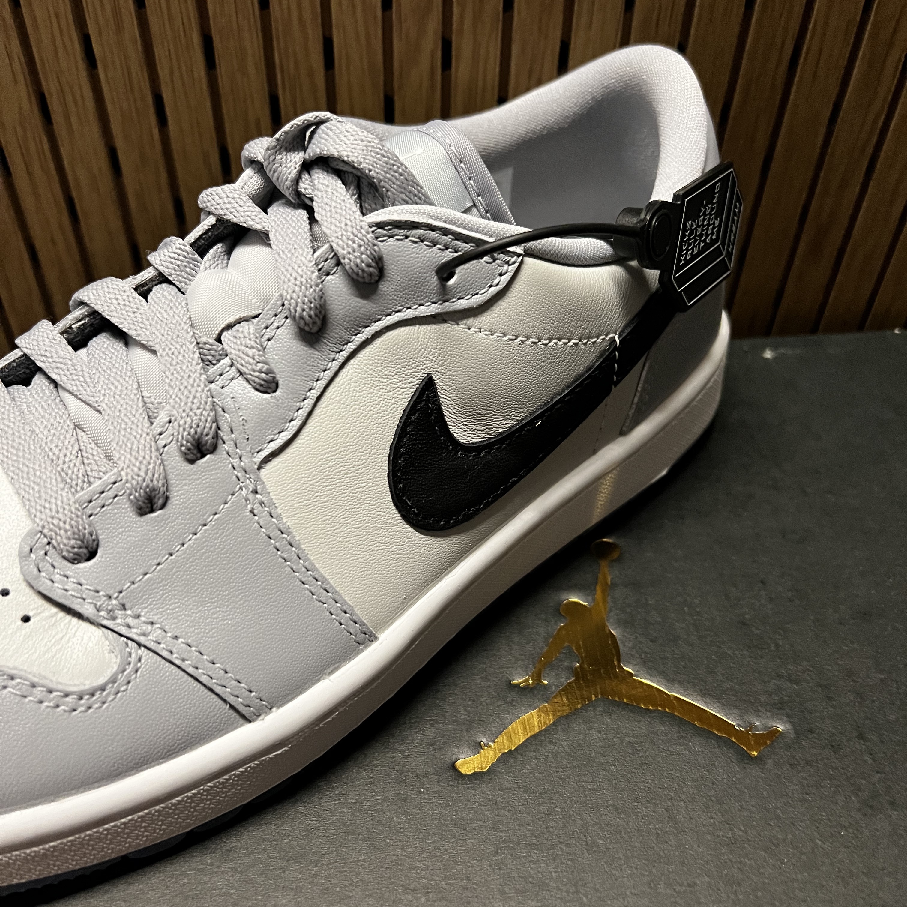 Jordan 1 Low Golf Wolf Grey 착용 스타일