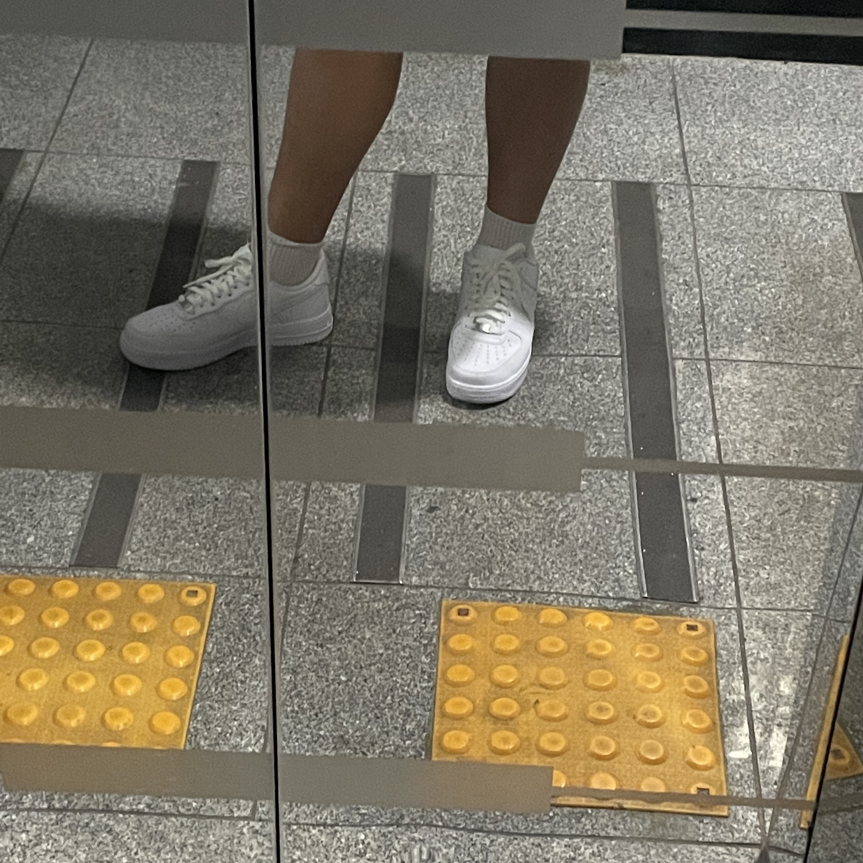 Nike Air Force 1 '07 Low White 착용 스타일