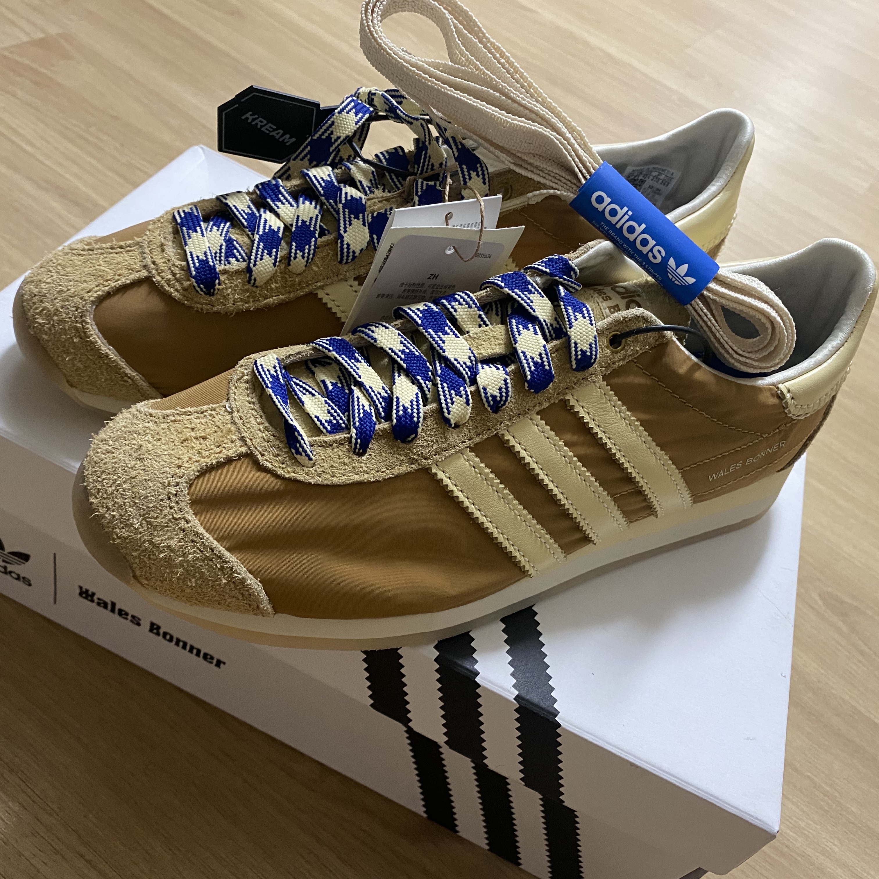 Adidas x Wales Bonner Country Mesa 착용 스타일