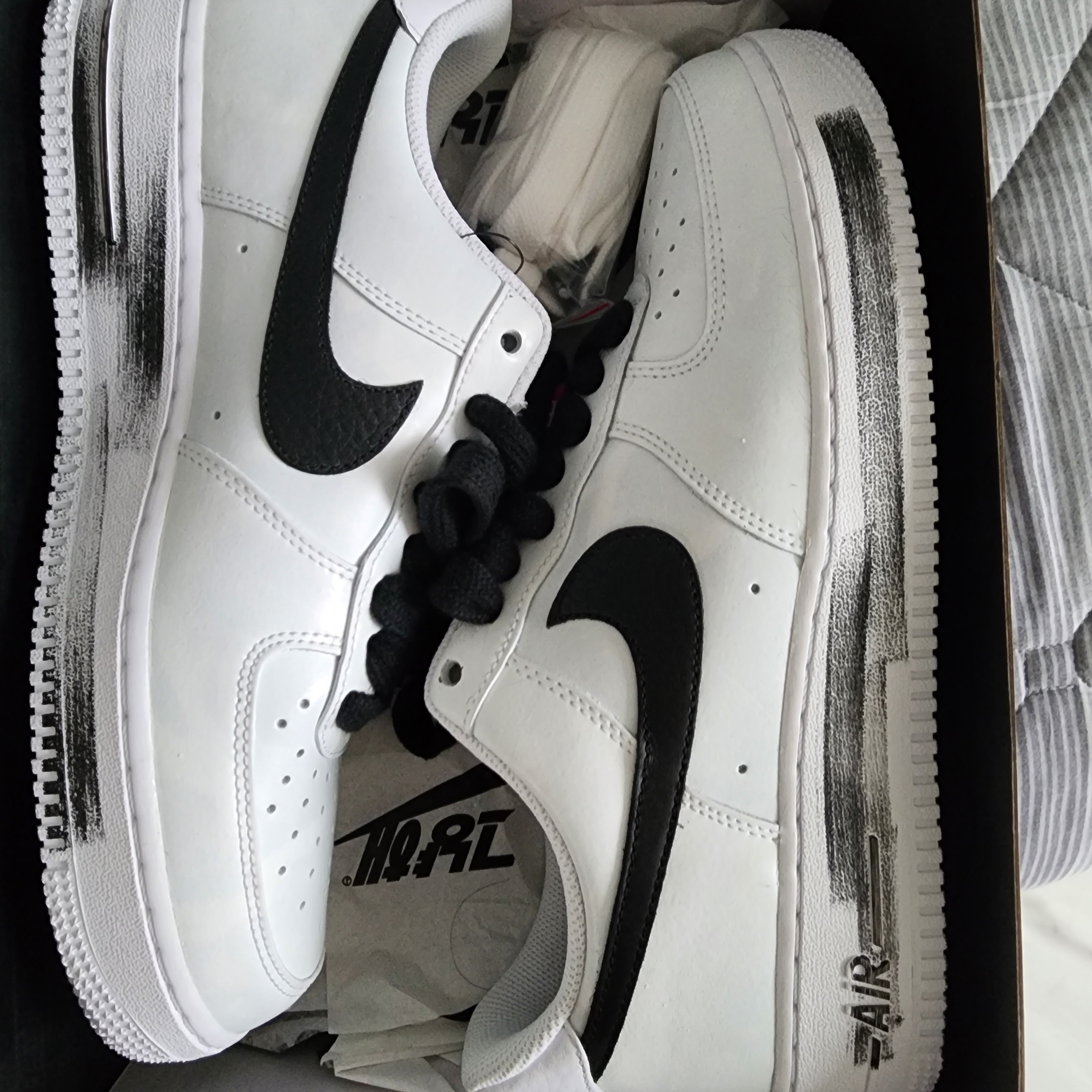 Nike x Peaceminusone Air Force 1 Low Para-Noise 2.0 착용 스타일