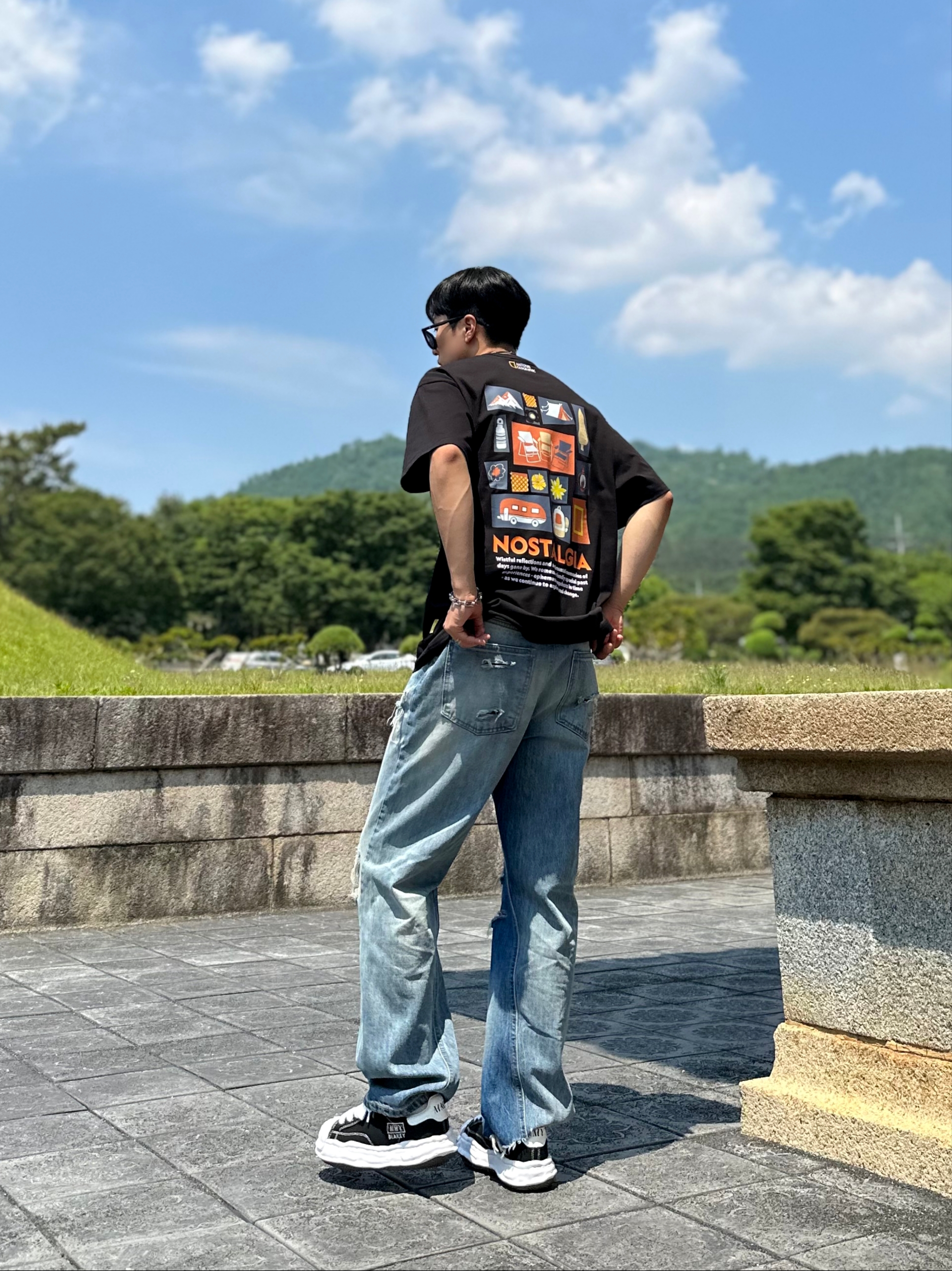 메종 미하라 야스히로 블레이키 OG 솔 캔버스 로우탑 스니커즈 블랙 화이트 착용 스타일 - 2