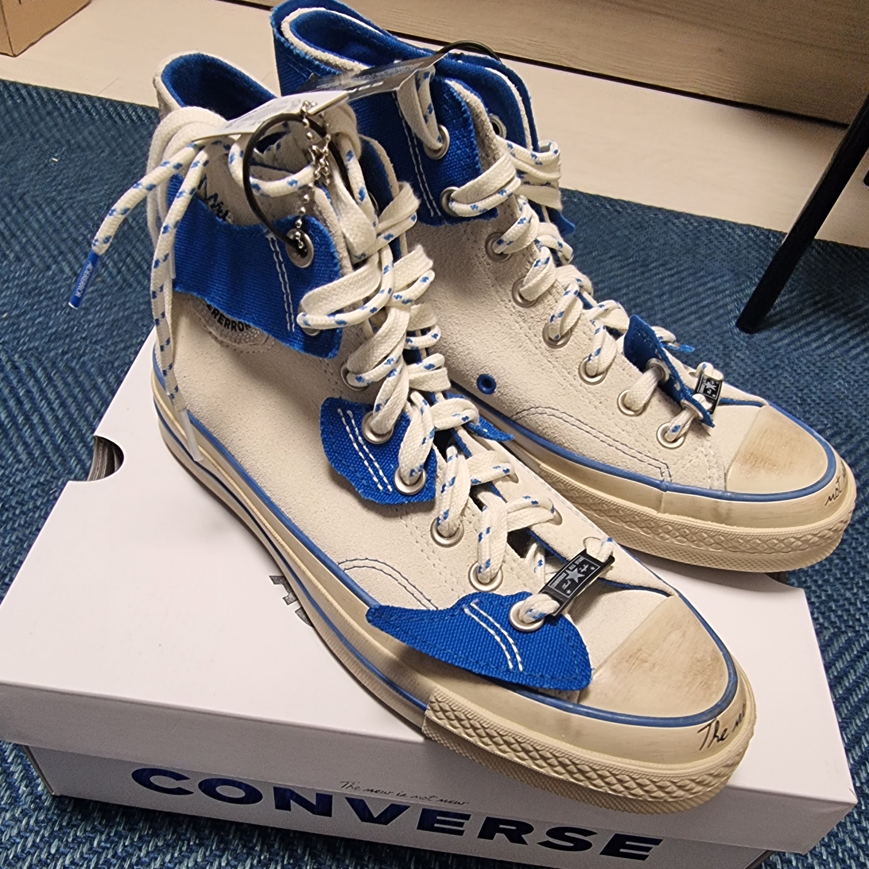 Converse x Ader Error Chuck 70 High White 착용 스타일 - 1
