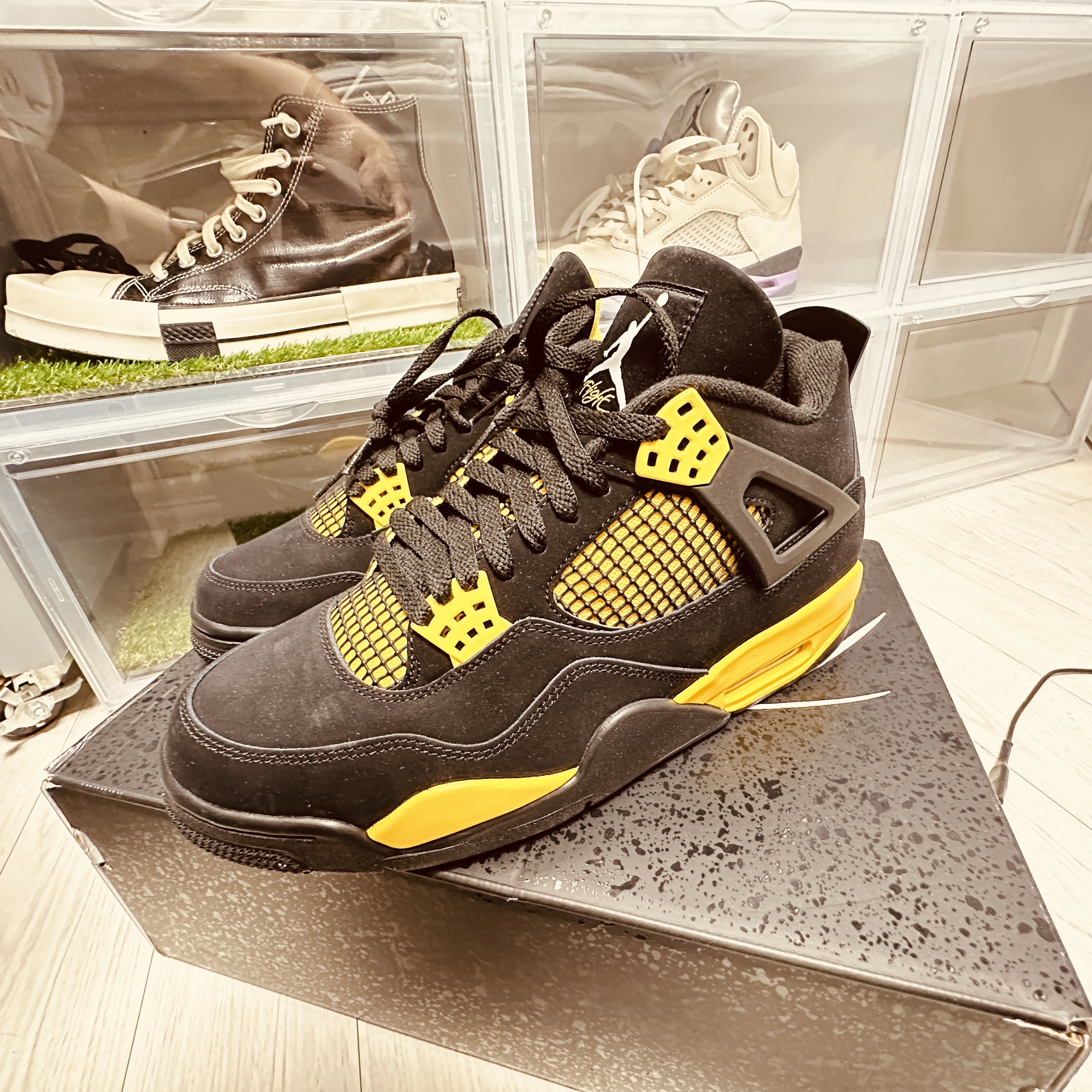 Jordan 4 Retro Thunder 2023 착용 스타일