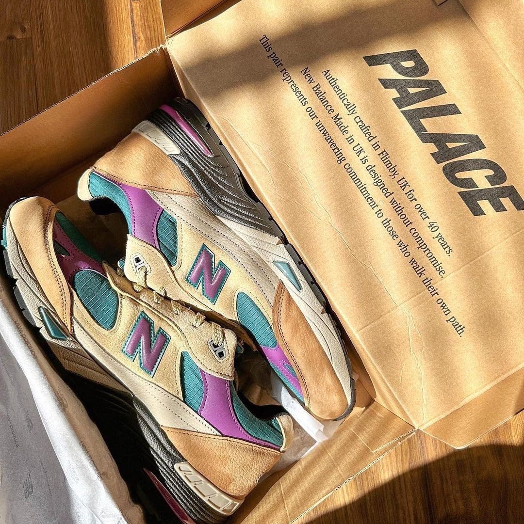 New Balance x Palace 991 Made in UK Teal Brown 착용 스타일 - 2