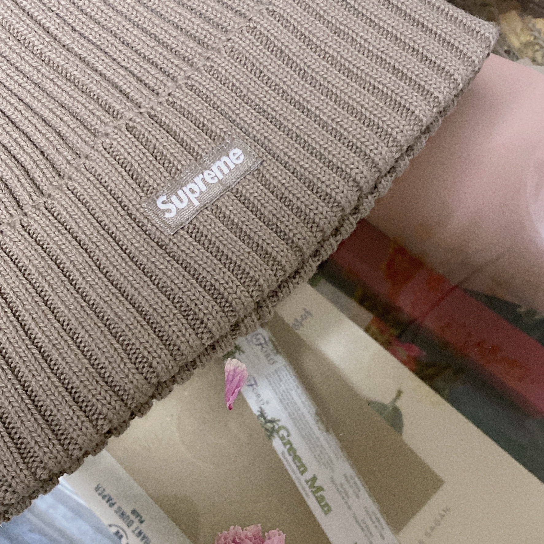 Supreme Overdyed Beanie Taupe - 23SS 착용 스타일
