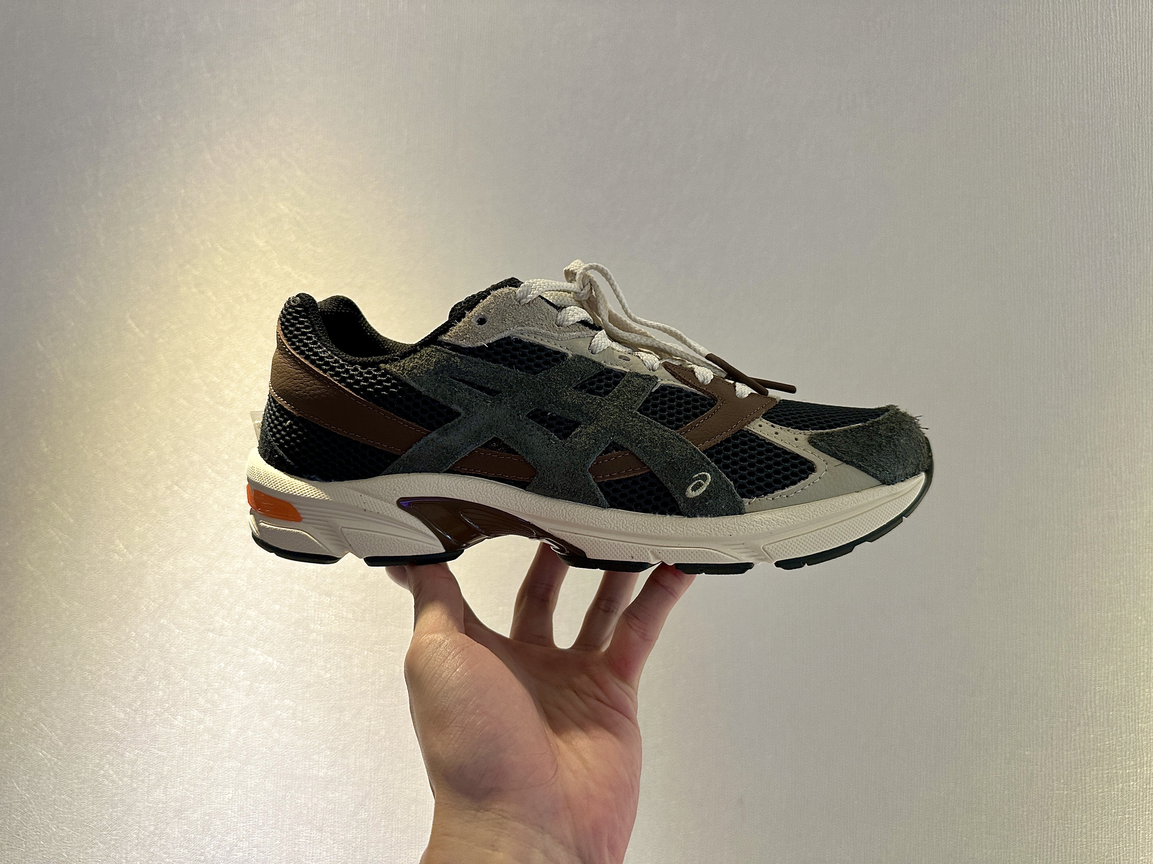 Asics x Hal Studios Gel-1130 MK-II Forest 착용 스타일 - 1