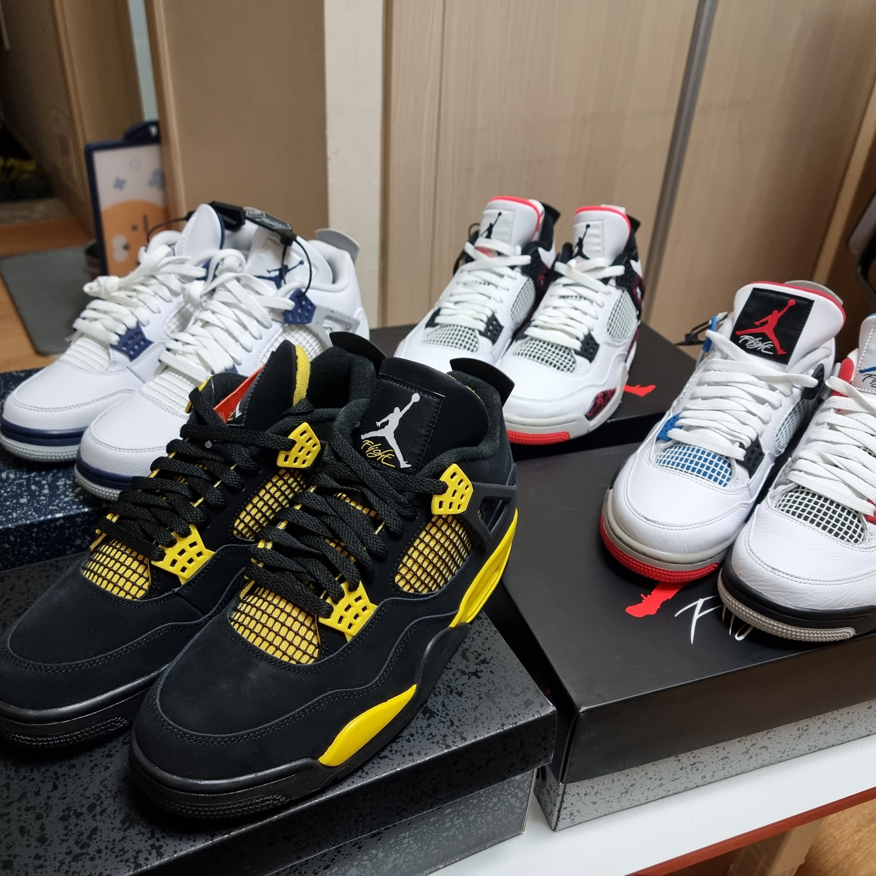 Jordan 4 Retro What The 4, Jordan 4 Retro Midnight Navy 착용 스타일 - 1