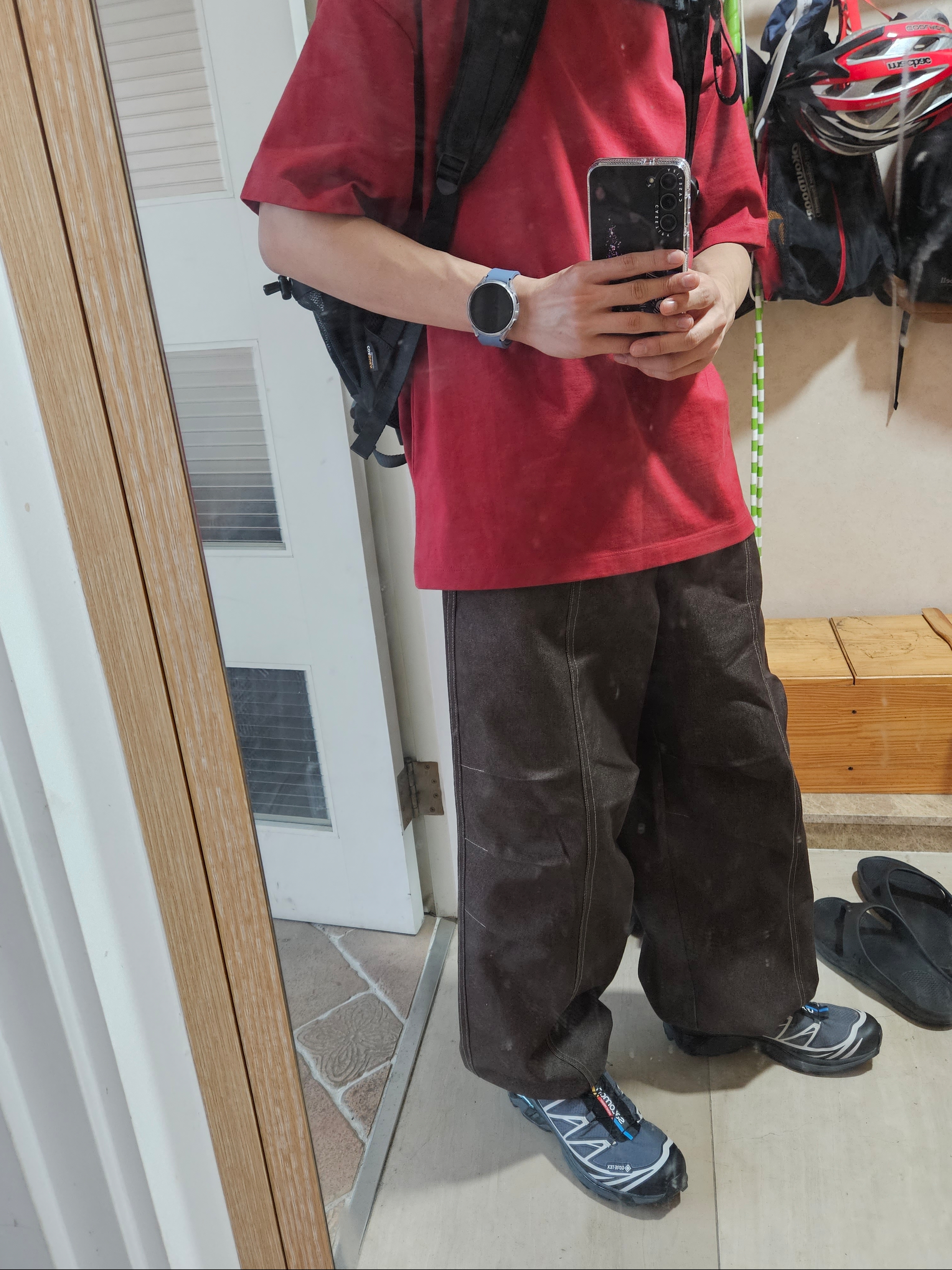 Salomon XT-6 Gore-Tex Black Ebony 착용 스타일 - 2
