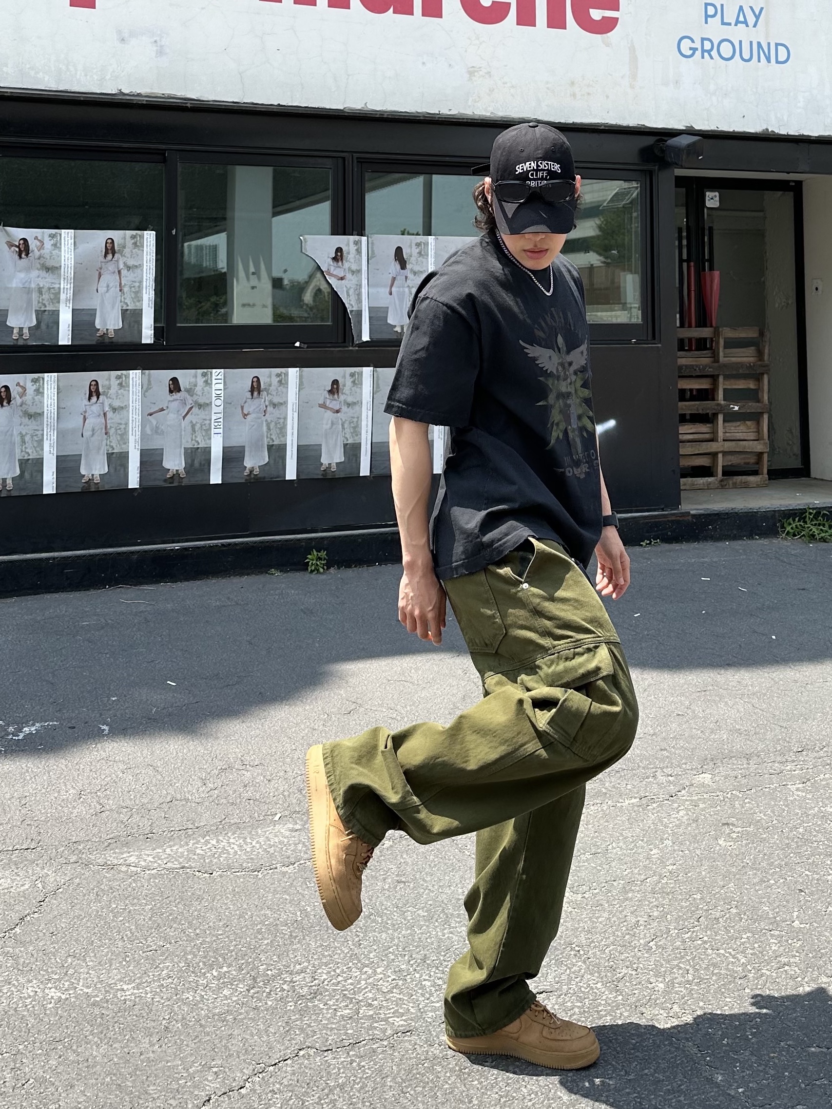 Nike x Supreme Air Force 1 Low Flax 착용 스타일 - 2