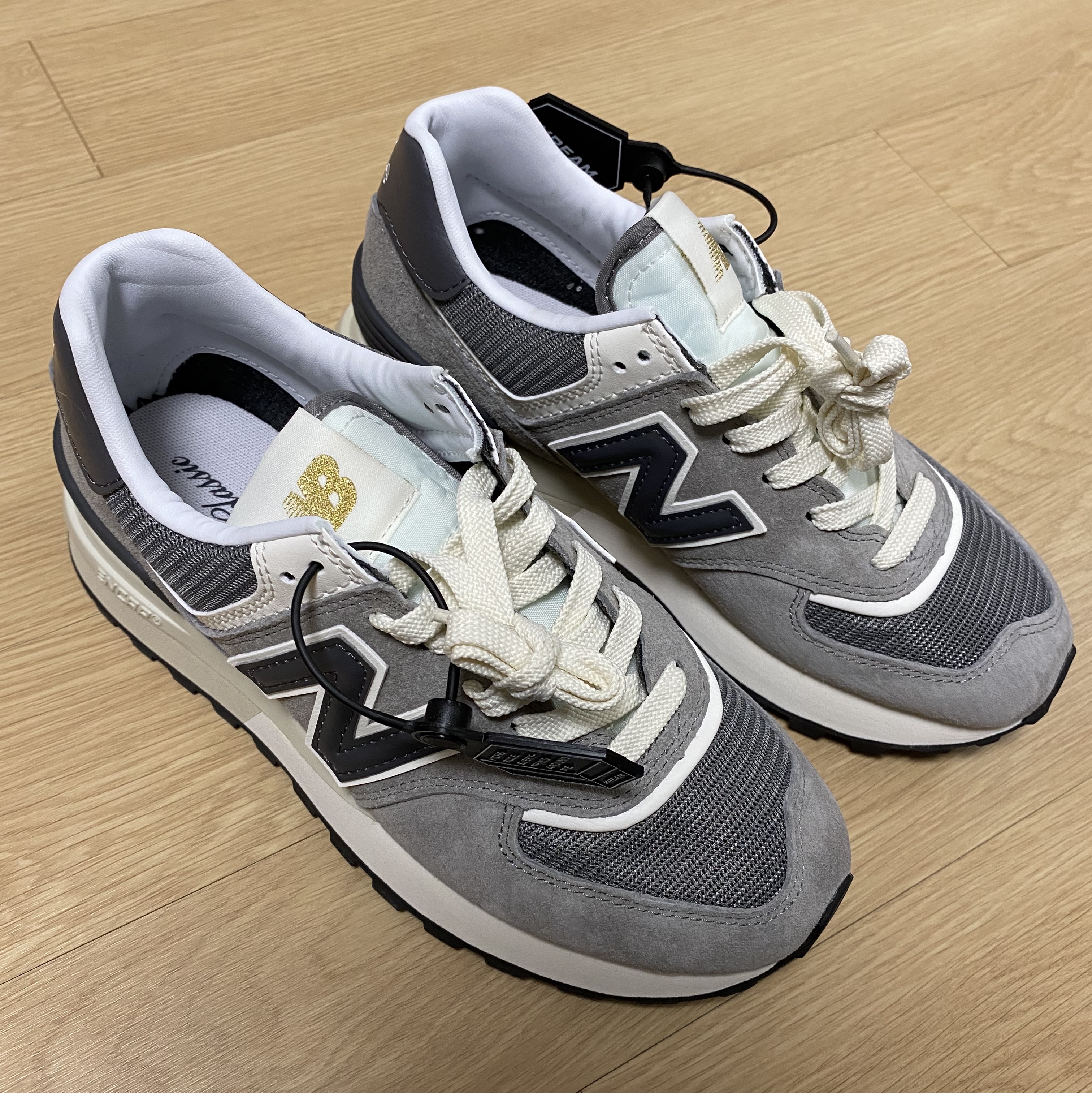 New Balance 574 Legacy Grey 착용 스타일