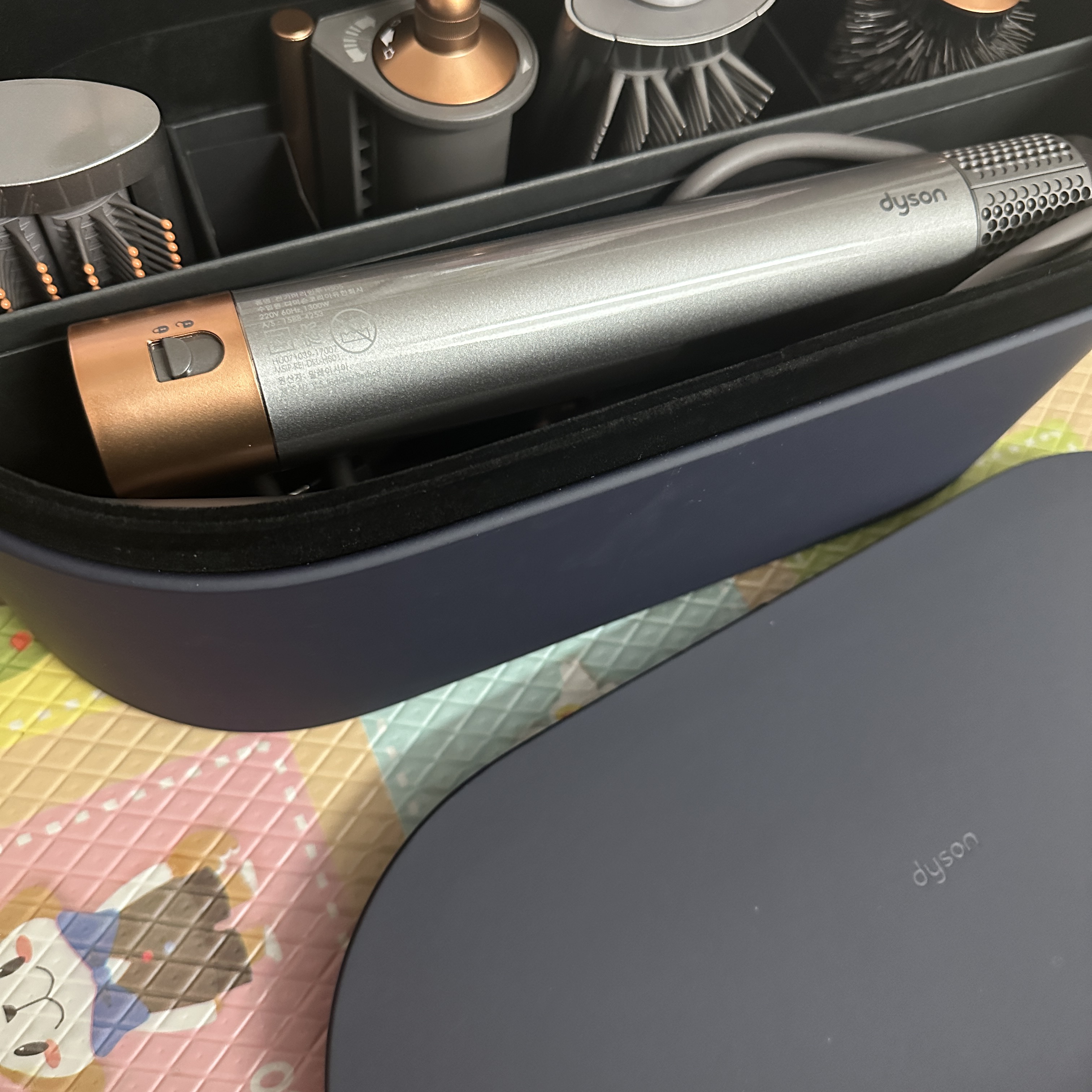 Dyson Airwrap Multi Styler Complete Long Nickel Copper (Korean Ver.) 착용 스타일
