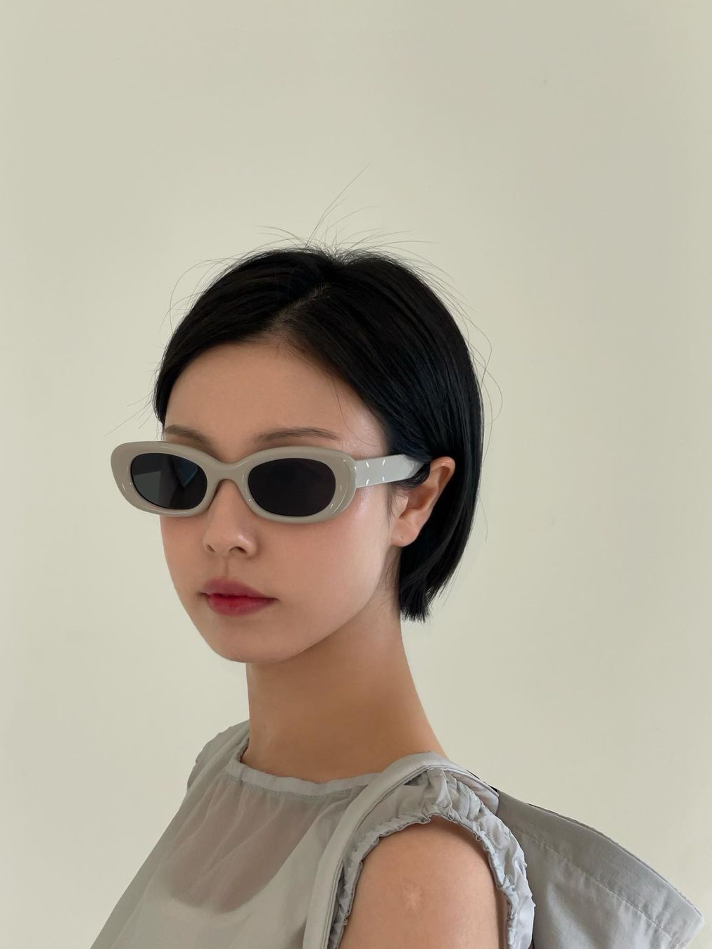 Gentle Monster x Maison Margiela MM004 Grey Black 착용 스타일