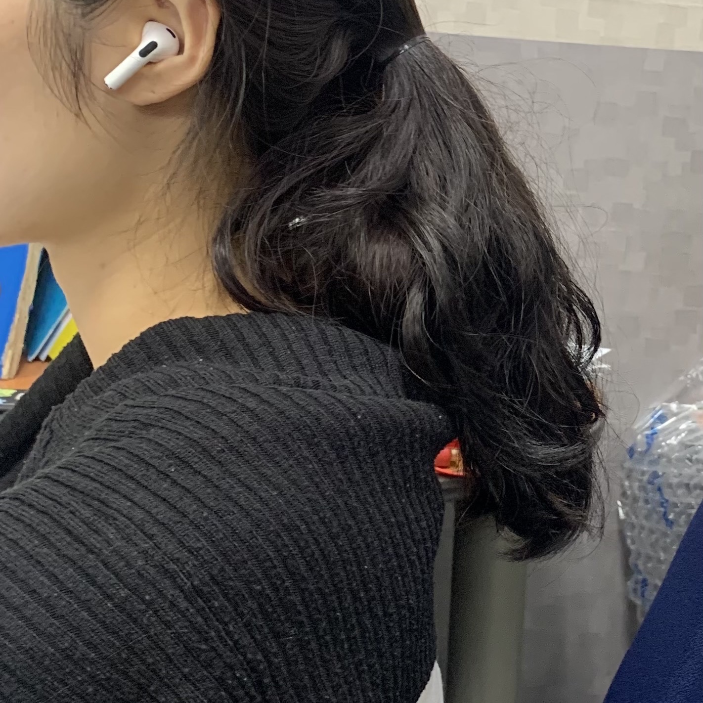 Apple Airpods 3rd Gen with MagSafe Charging Case (Korean Ver.) 착용 스타일 - 2