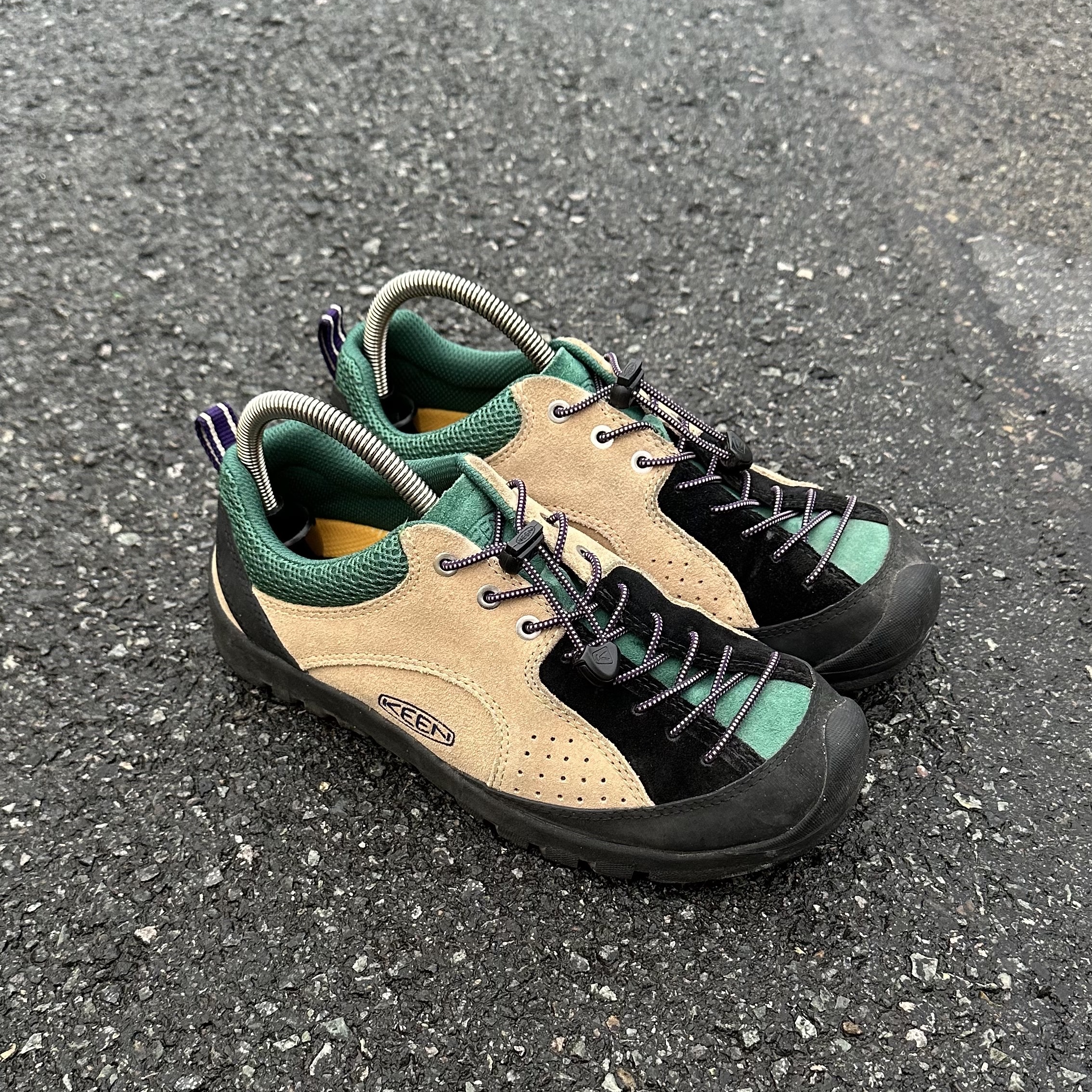 Keen Jasper Rocks SP Sneakers Taos Taupe 착용 스타일