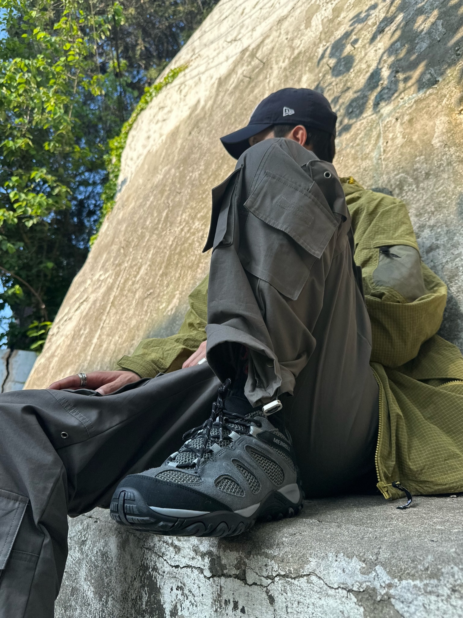Palace Cripstop Grid Jacket Yellow - 22SS, New Era x MoMA New York Yankees Cap Navy 착용 스타일 - 3