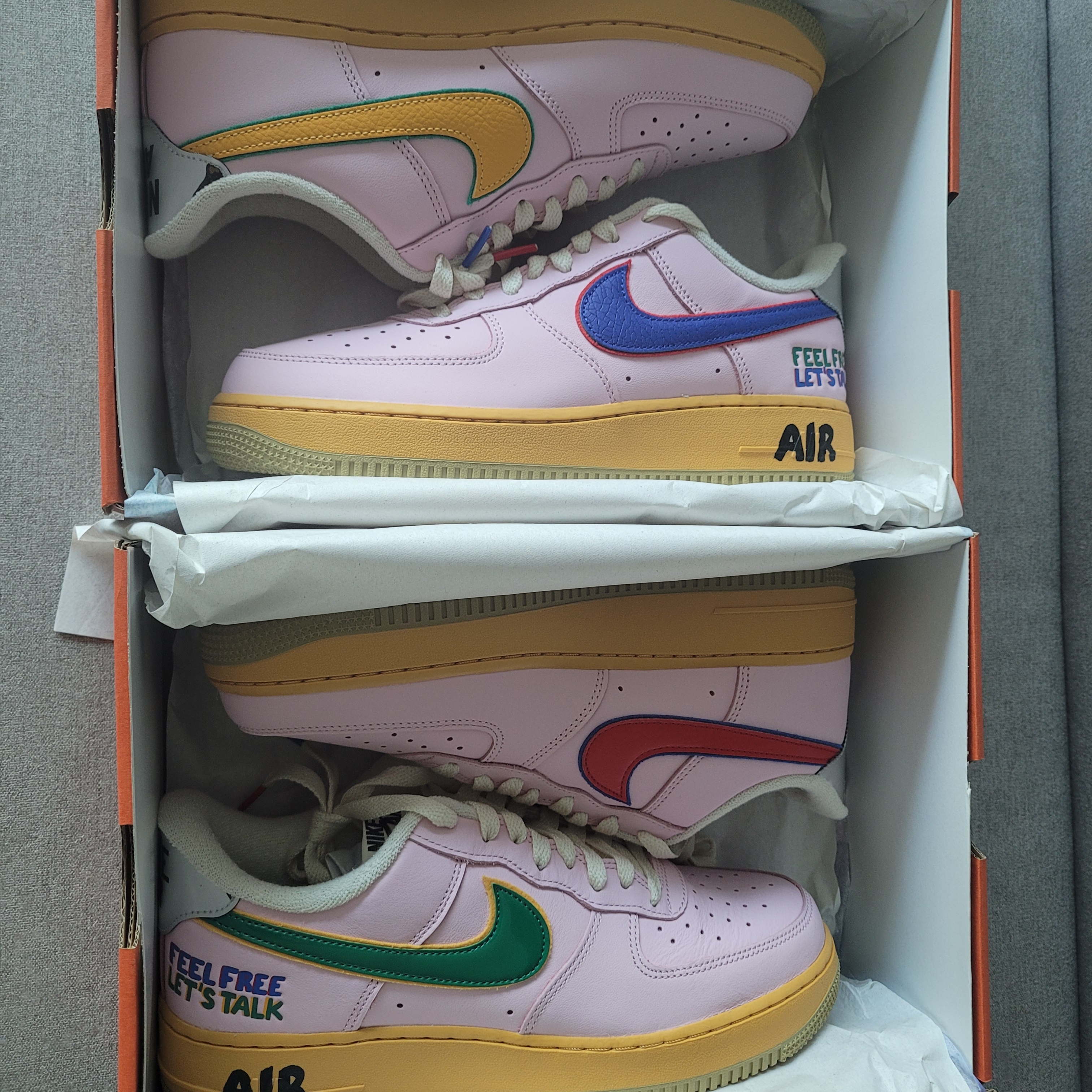 Nike Air Force 1 '07 Pink Tan 착용 스타일