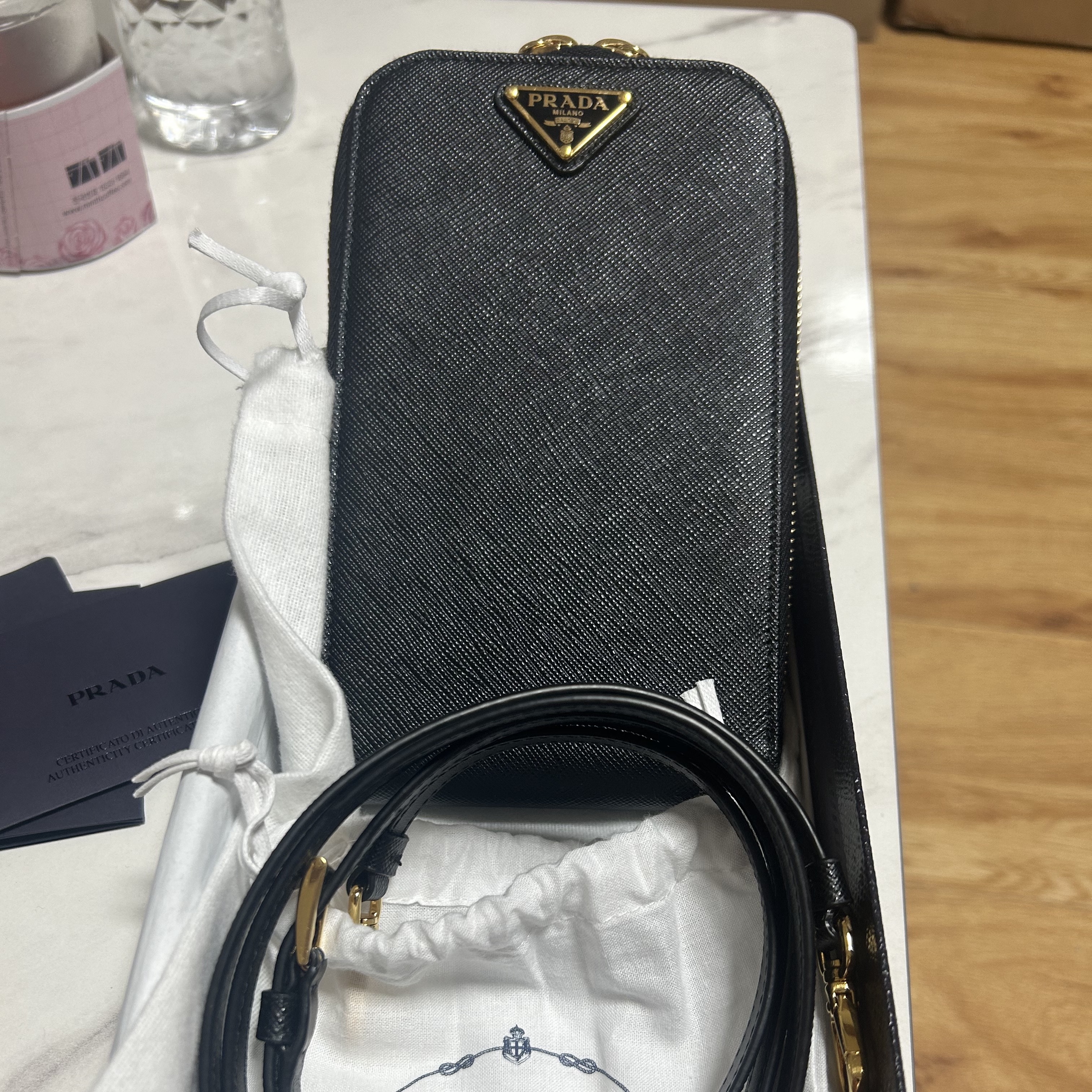Prada Saffiano Leather Mini Bag Black 착용 스타일