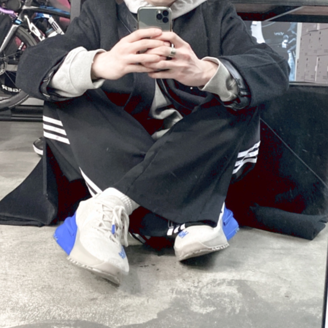 Adidas x Pharrell Williams Humanrace NMD S1 Mahbs Light Brown Bold Blue 착용 스타일