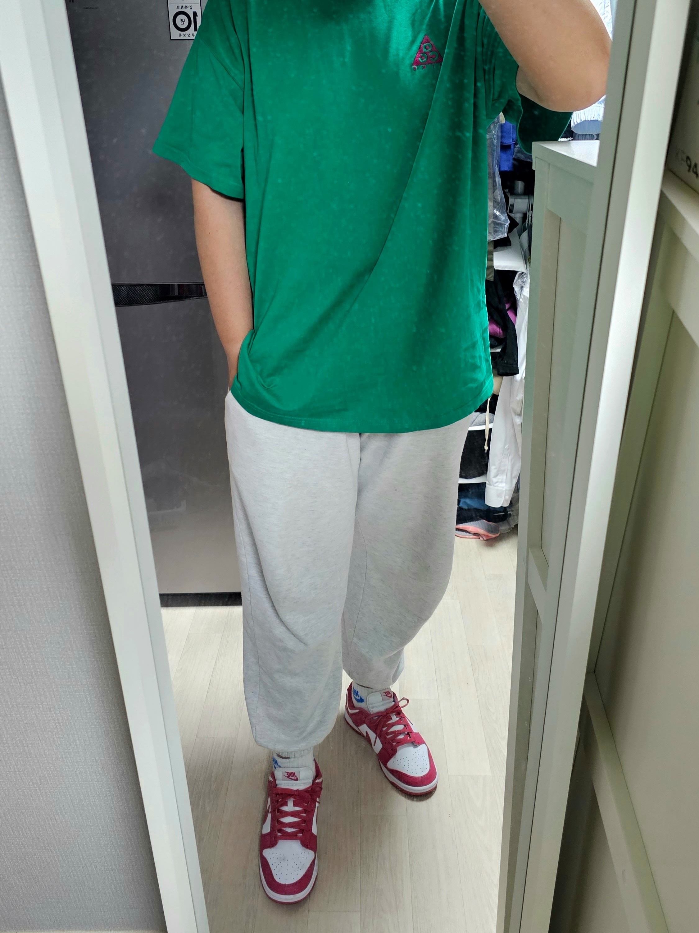(W) Nike Dunk Low Archeo Pink 착용 스타일