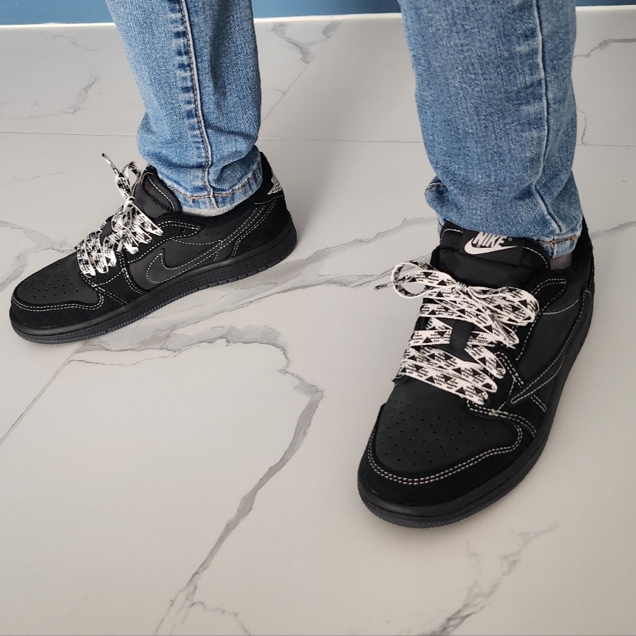 (PS) Jordan 1 x Travis Scott Retro Low OG SP Black Phantom 착용 스타일